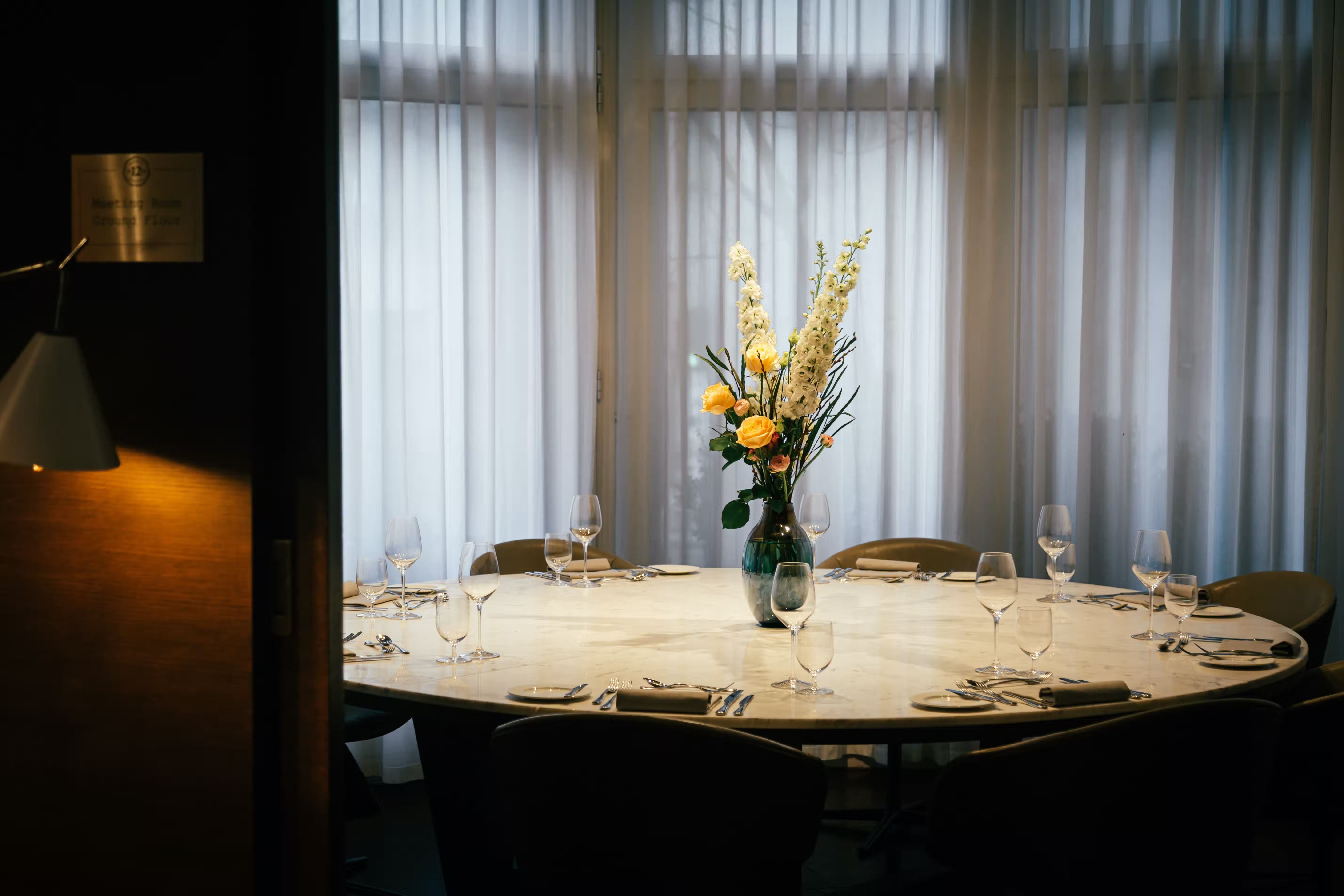 12 Hay Hill’s Ground Round mayfair meeting room 2