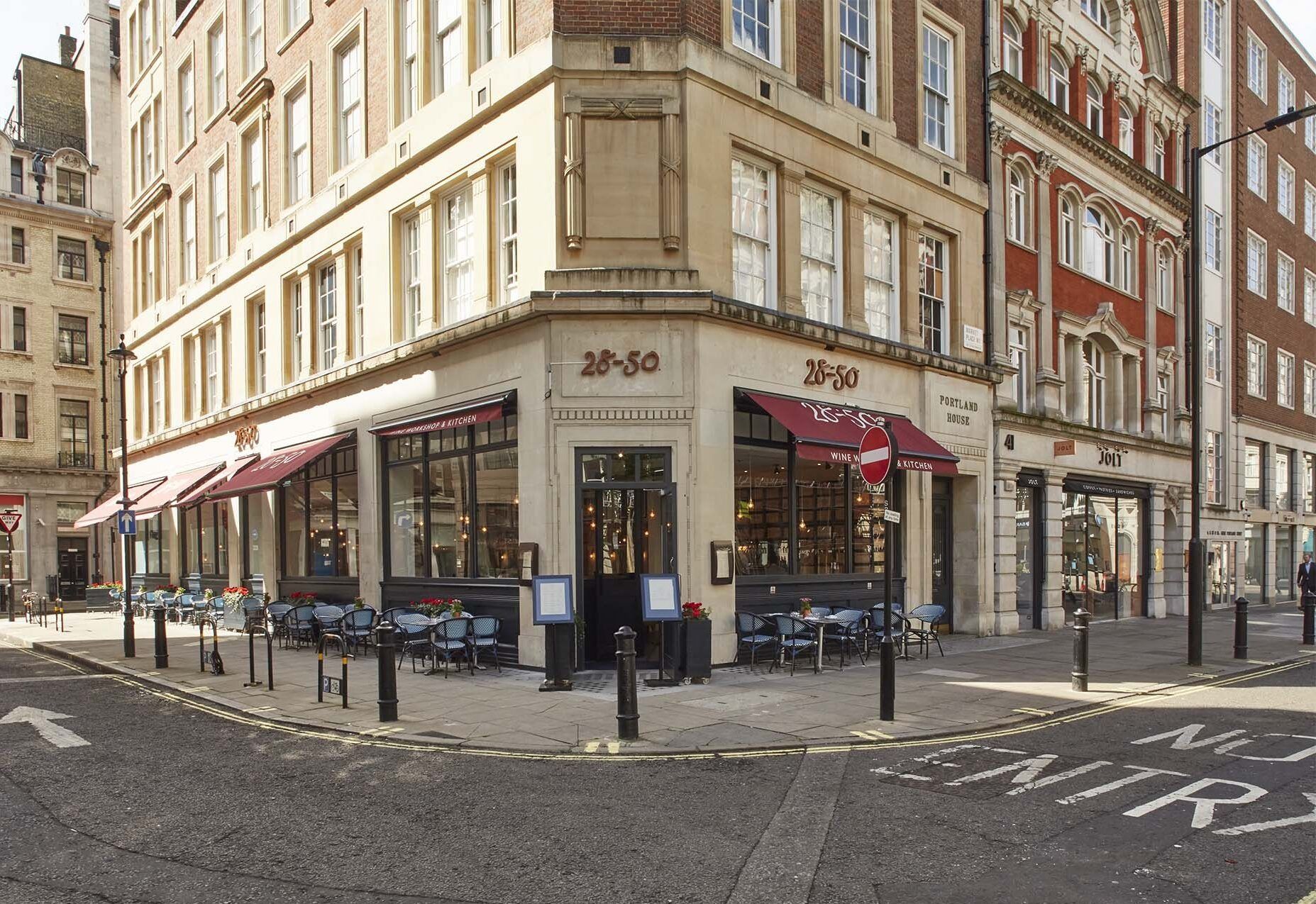 28-50 oxford circus fitzrovia bar