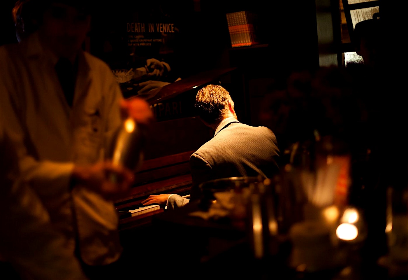 69 colebrooke row cocktail bar angel london pianist