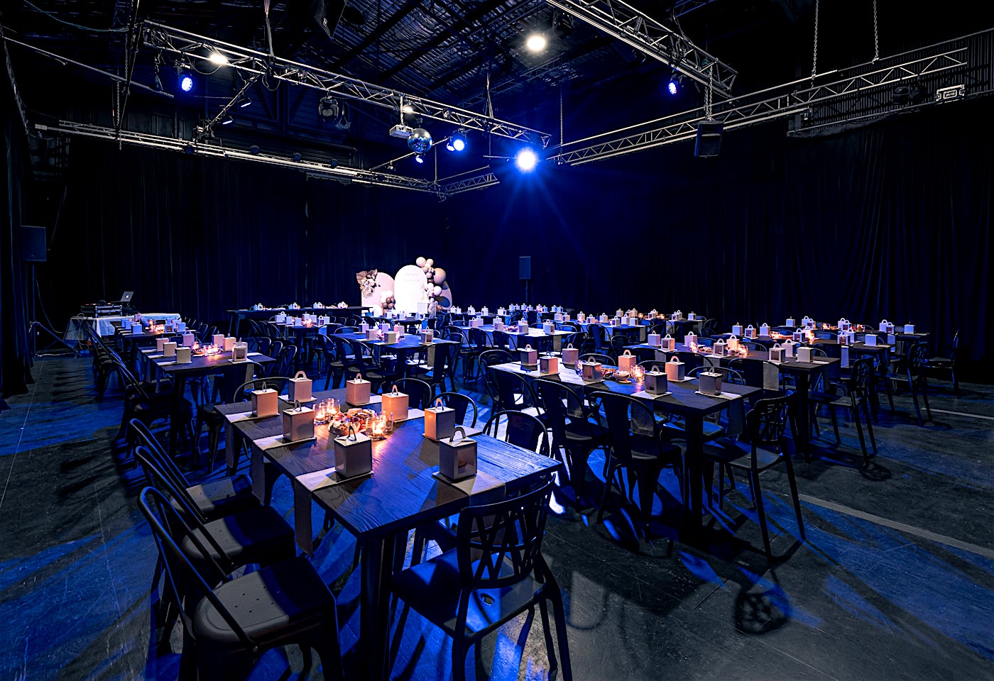 Exclusive Hire, Arcana1