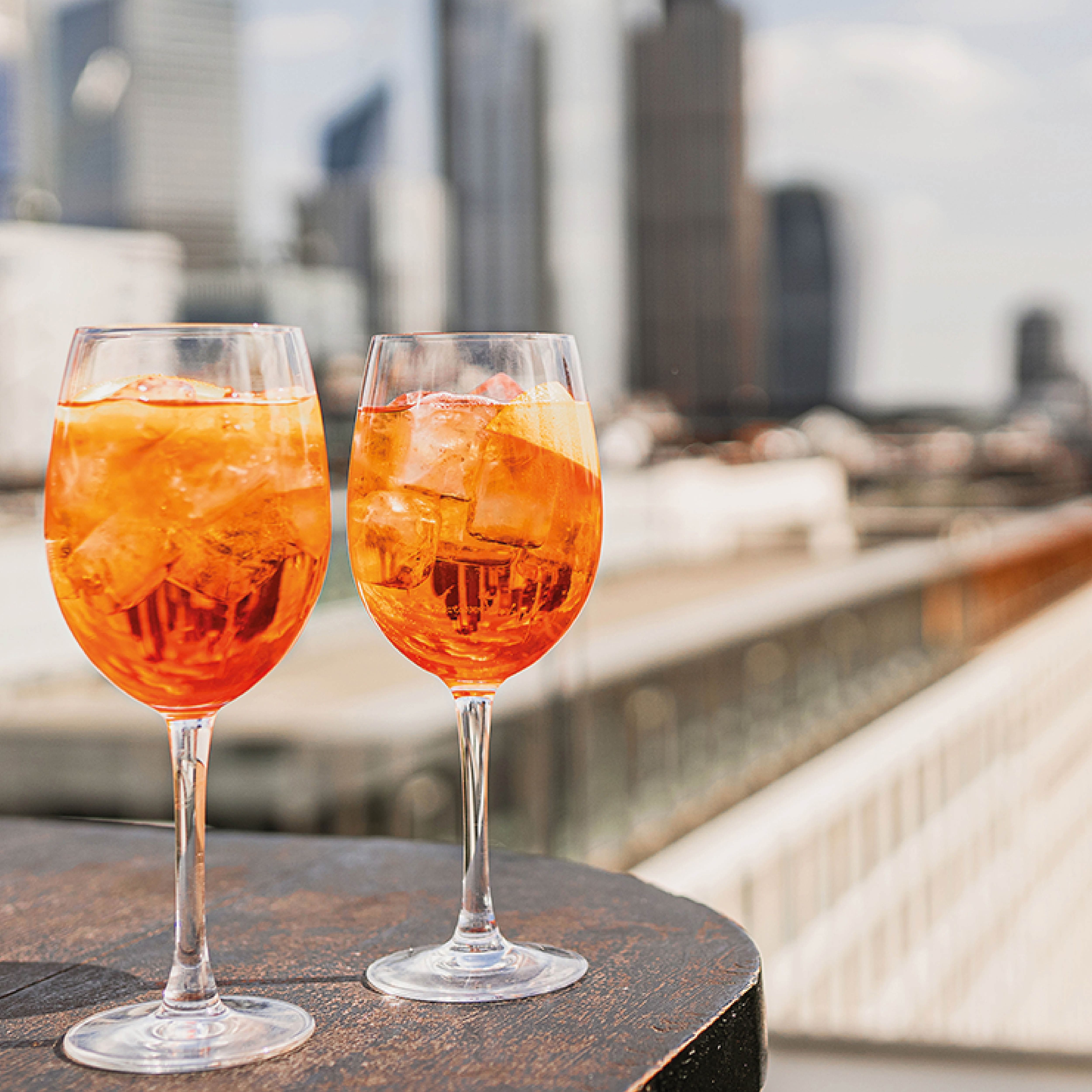 A sophisticated outdoor bar in London: Aviary image 3