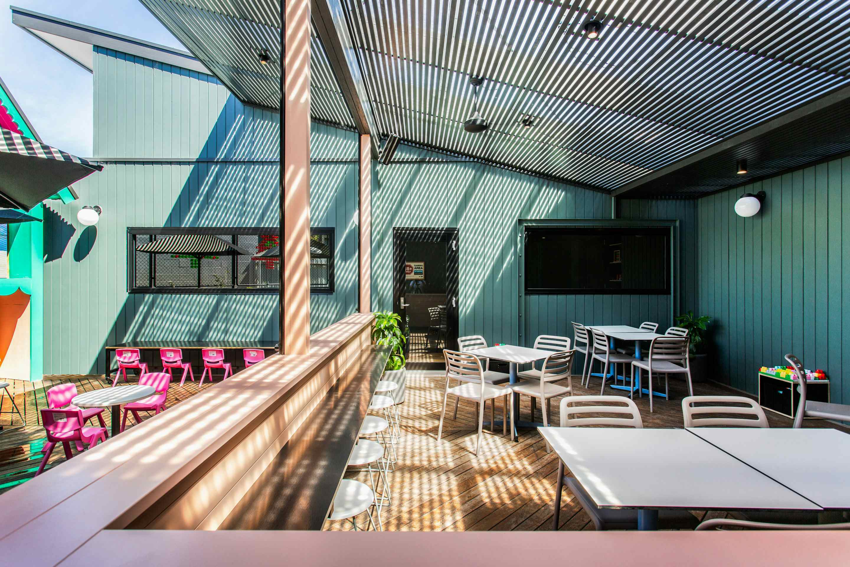 Bob & Olives Garden, Parkside Hotel image 2