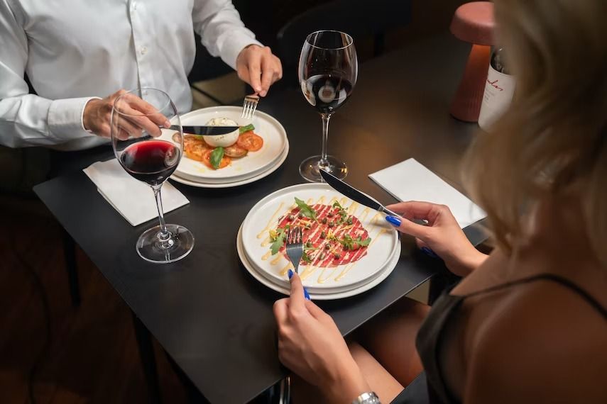 The private dining room with art and music: Bantof image 3