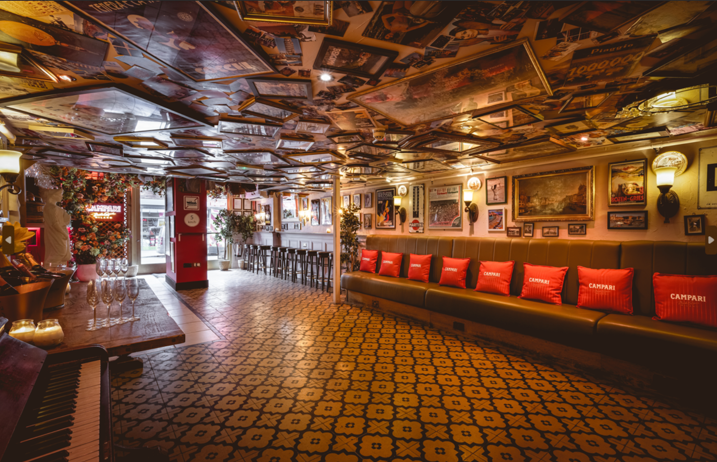 Bar Bunga Christmas Team Activity