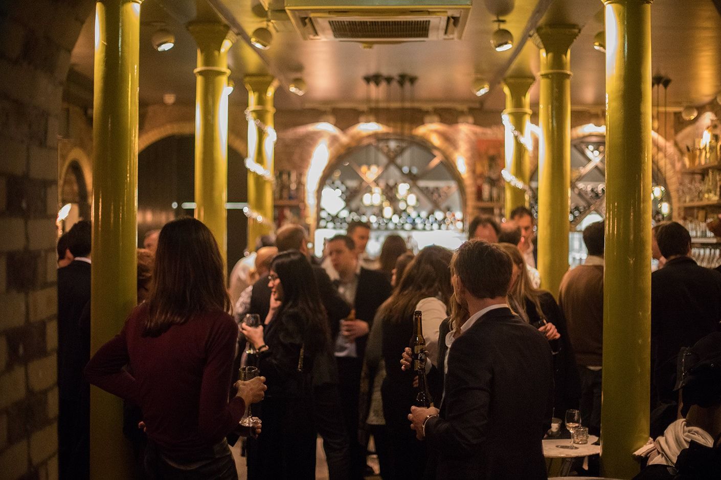 Baranis bar Embankment