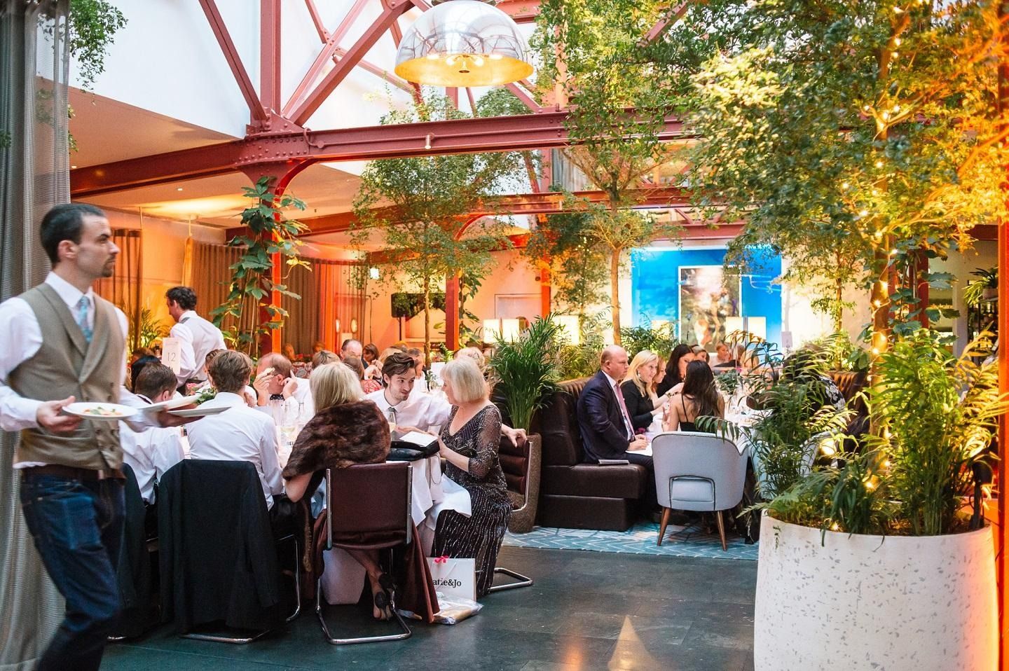 Stylish, and affordable darling!: Bluebird Cafe image 3