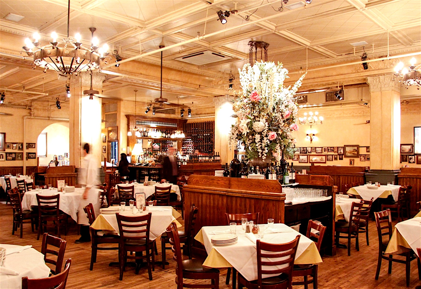 Carmine's Private Italian Dining Rent NYC