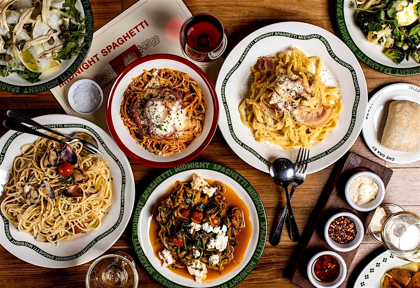 Midnight Spaghetti, Chateau Apollo1