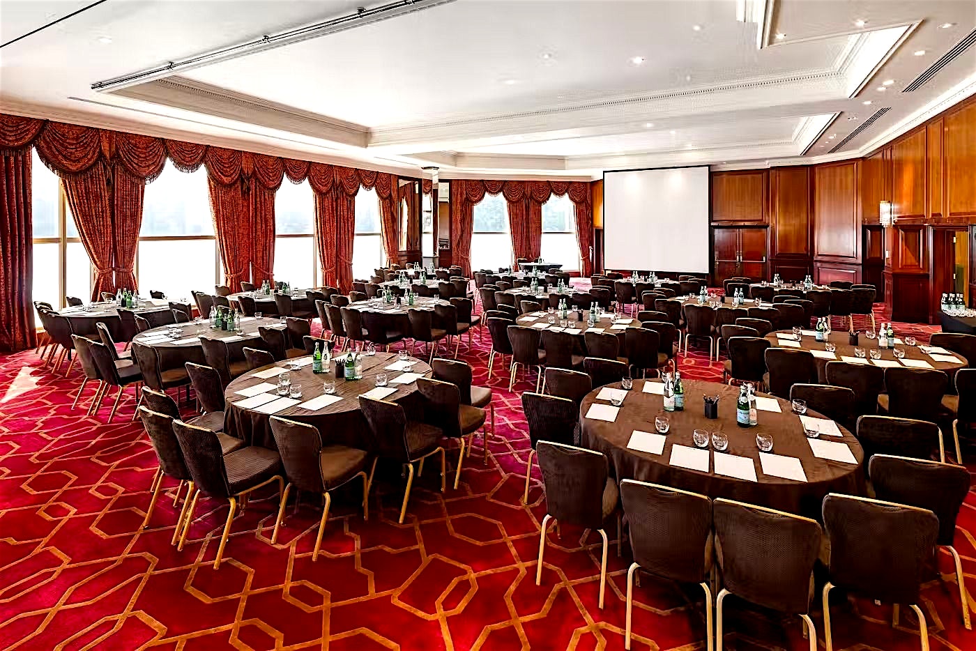 Commonwealth Suite , Radisson Blu Edwardian Heathrow Hotel & Conference Centre london conference hotels