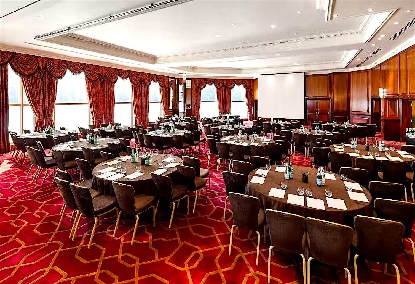Commonwealth Suite , Radisson Blu Edwardian Heathrow Hotel & Conference Centre london conference hotels