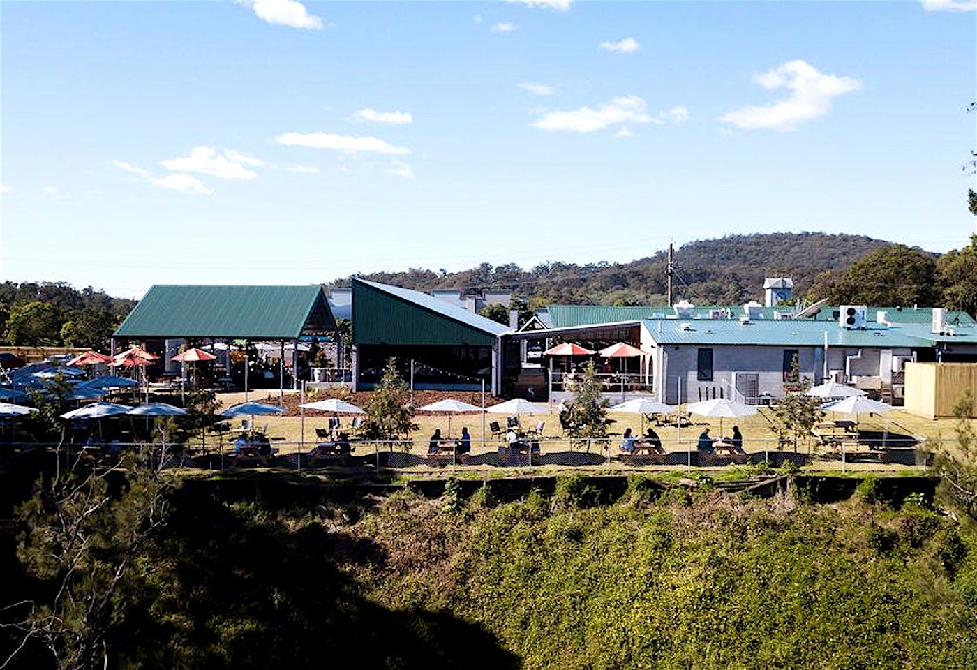Coomera Lodge Hotel | View of Outdoor Seating | Venue Hire Gold Coast | 2