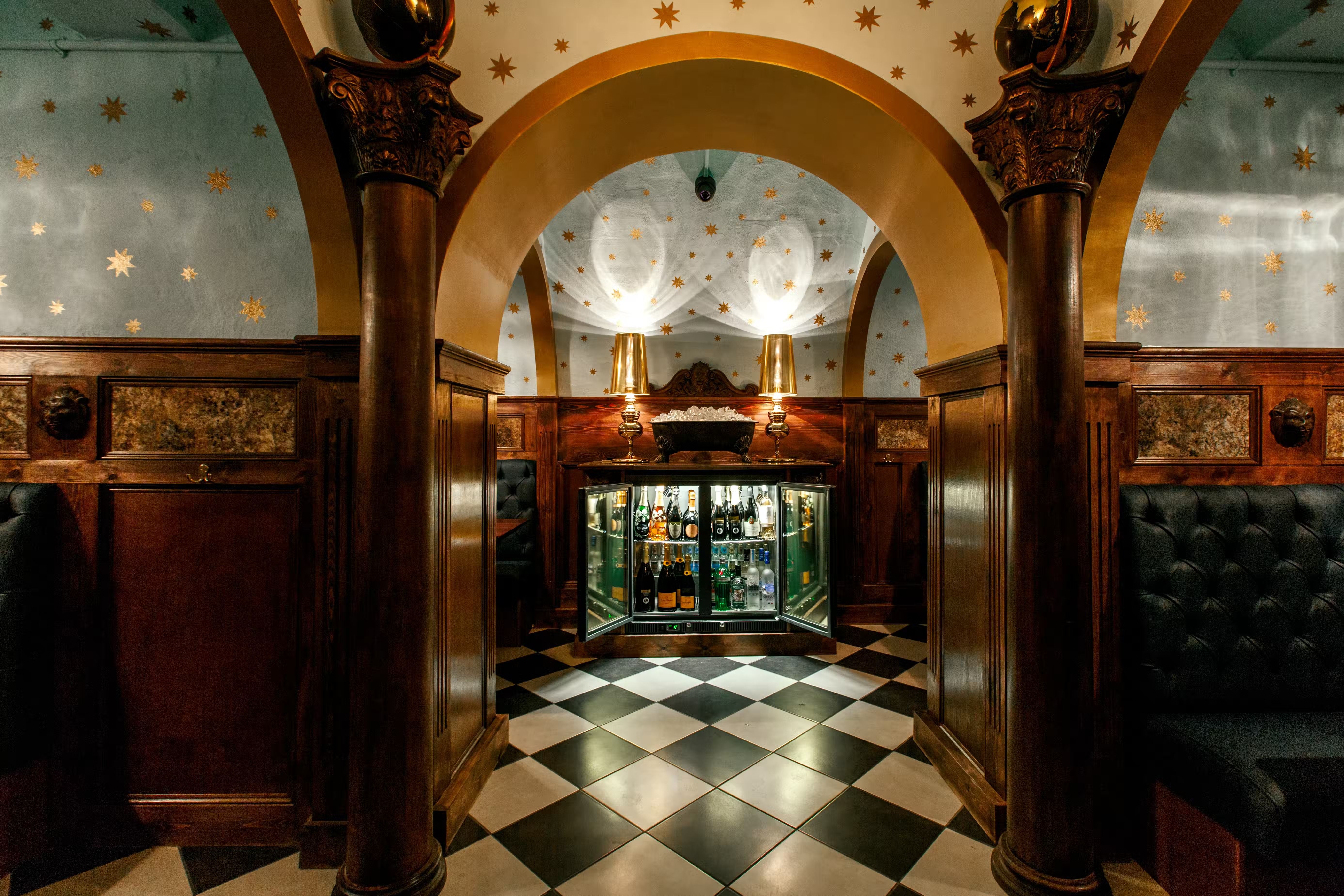 Interior photograph of a cocktail bar in Covent Garden