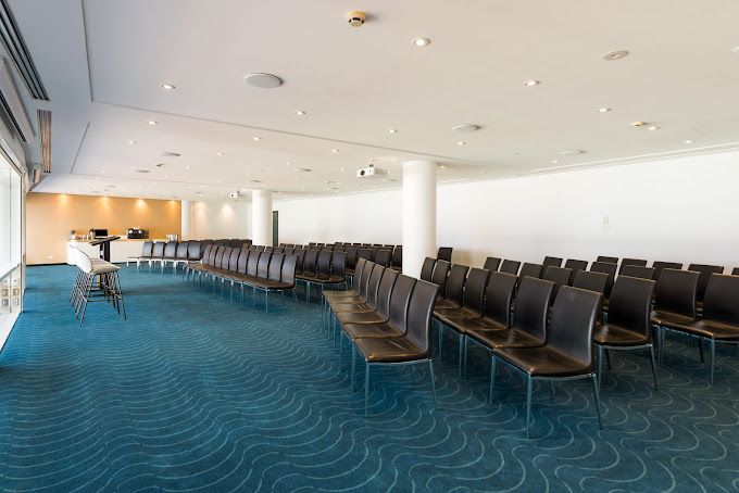 Darling Harbour Room, Novotel Sydney Darling Square image 2