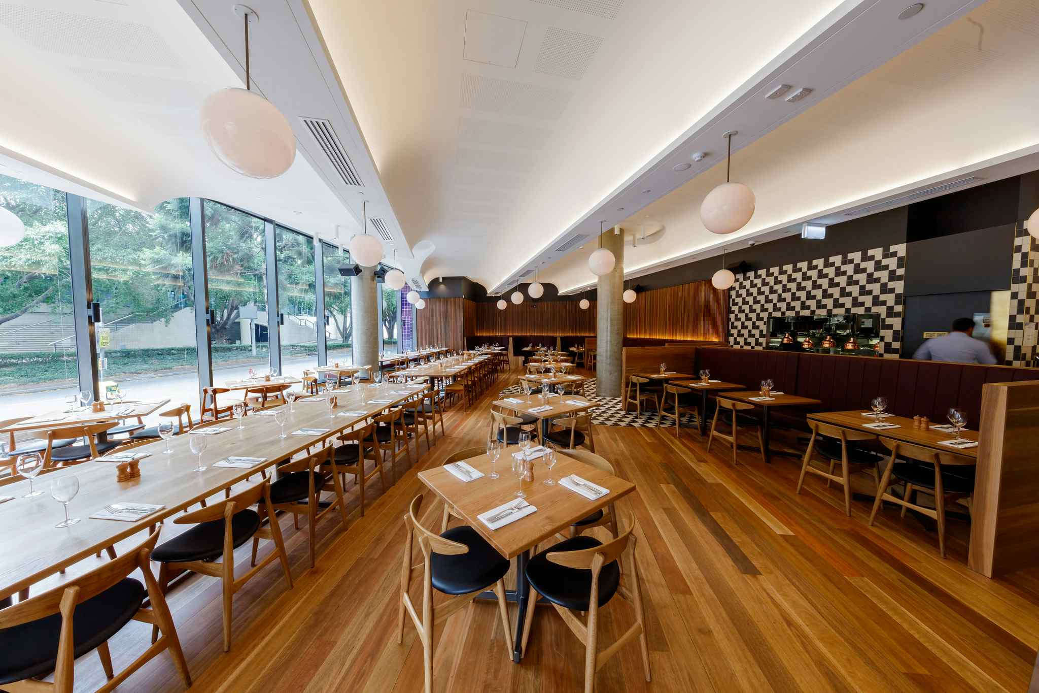 The Dining Room, Pig 'N' Whistle West End  image 2