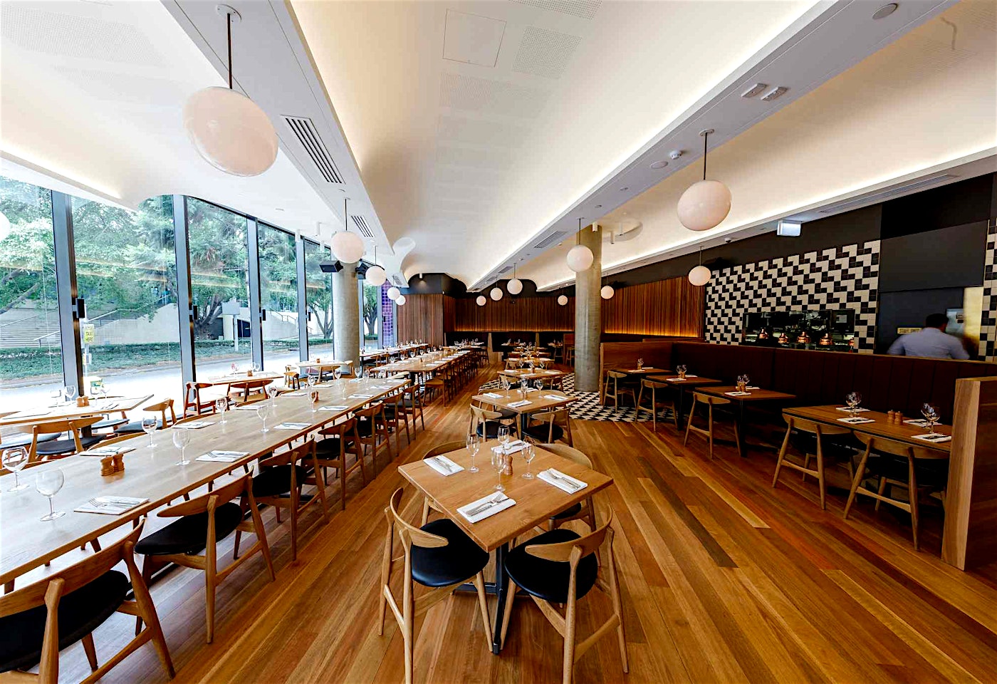 The Dining Room, Pig 'N' Whistle West End image 2