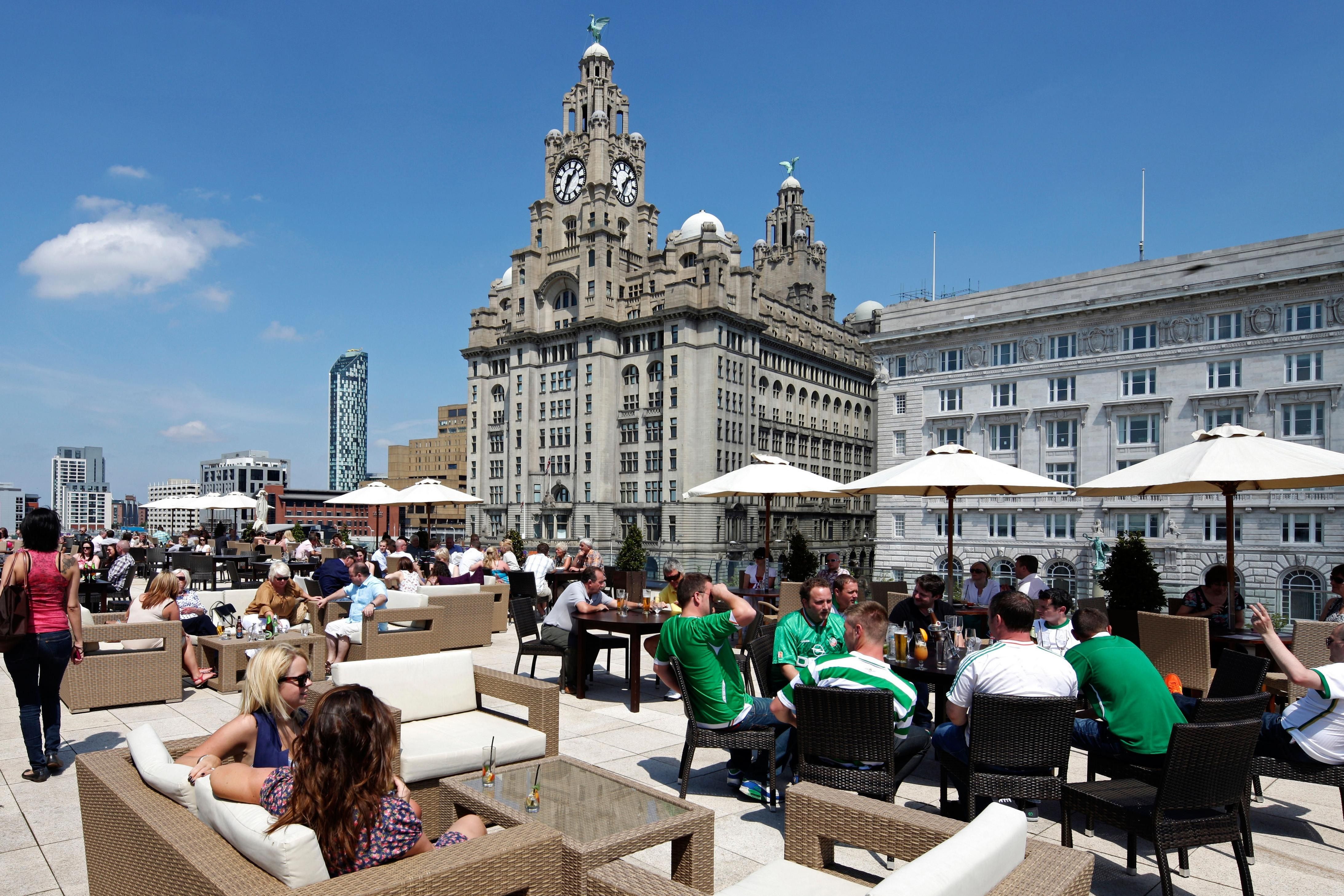 8 Top Mayfair Rooftop Bars Hire Now