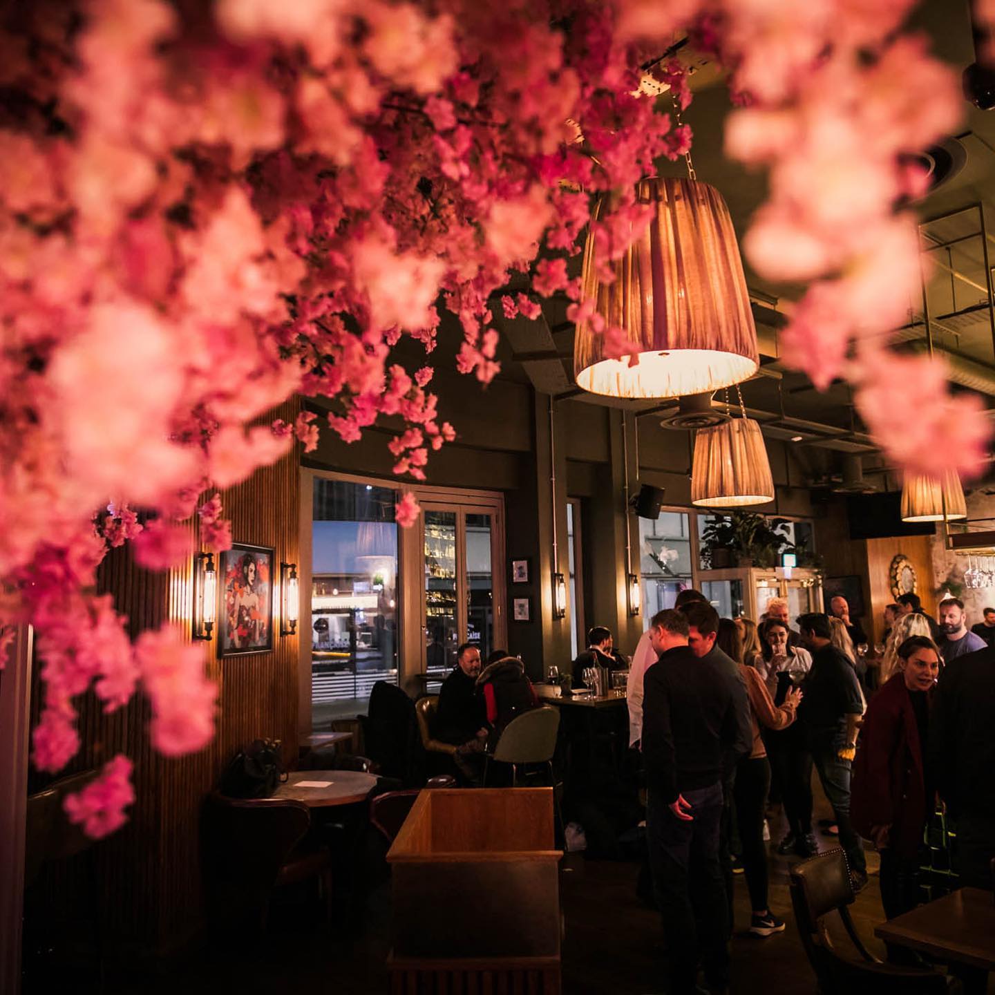 11 Amazing Bars Near St Paul's Hire Now