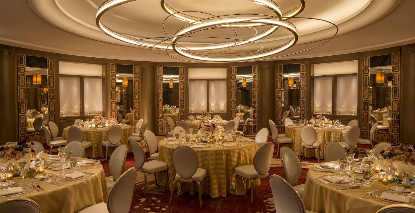 A circular ballroom in London: Merchants Hall, Four Seasons Hotel at Tower Bridge image 2