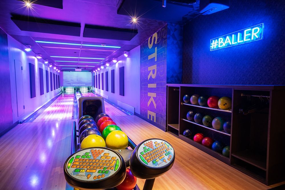 A bowling alley in the heart of NYC: Frames Bowling Lounge 1