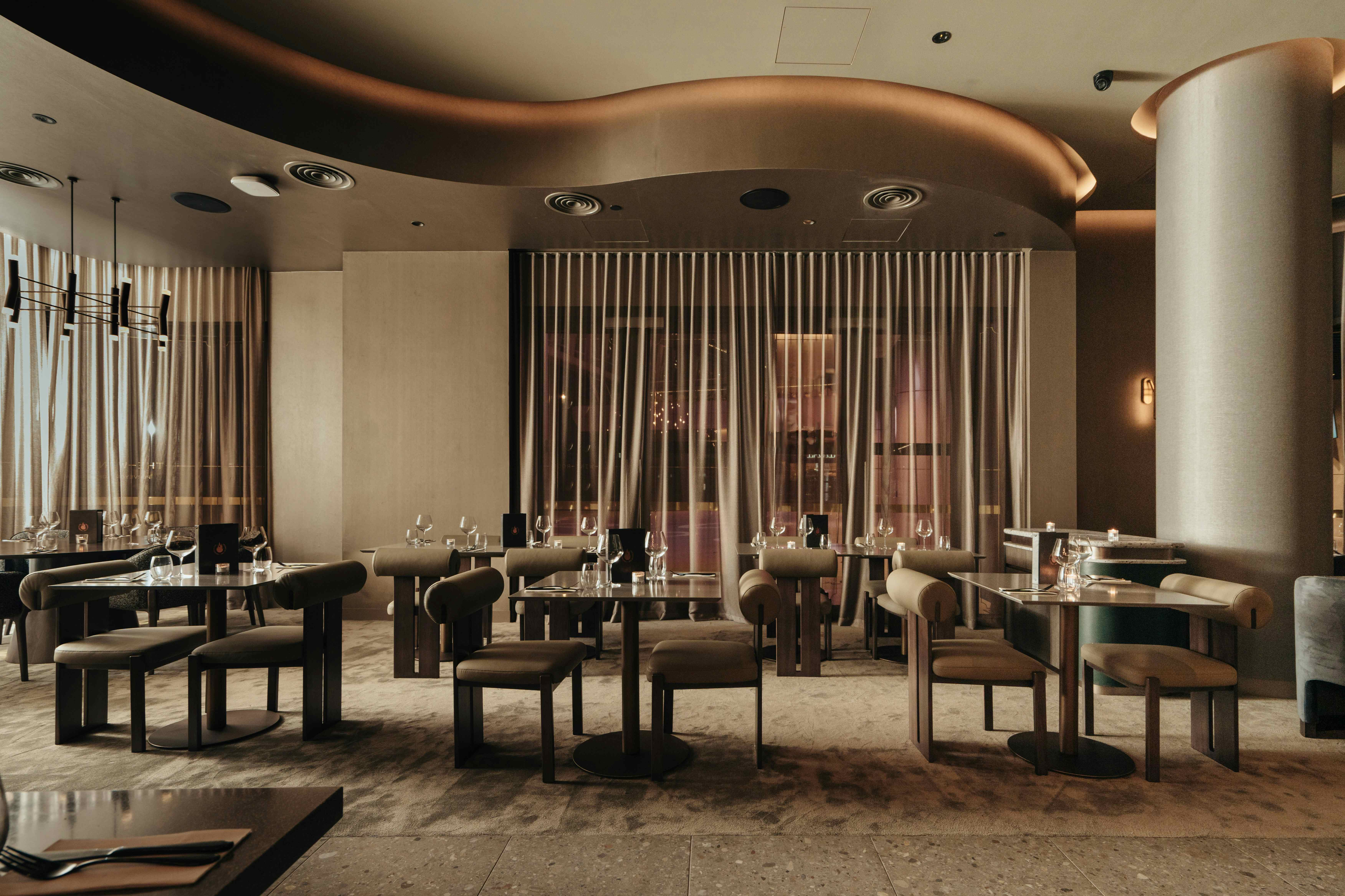 Find Your Perfect Drop At These Wine Bars