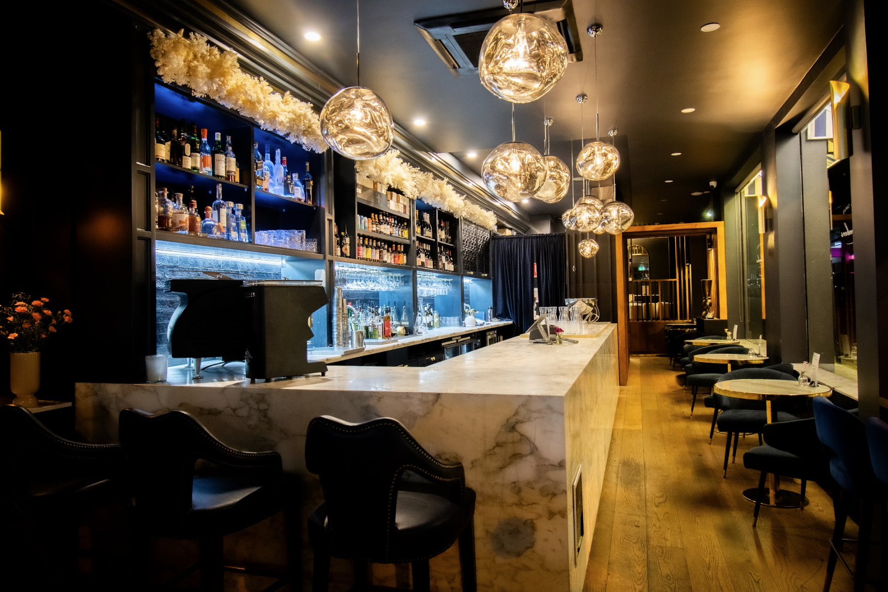 Full Venue, Mr. Chambers image 2