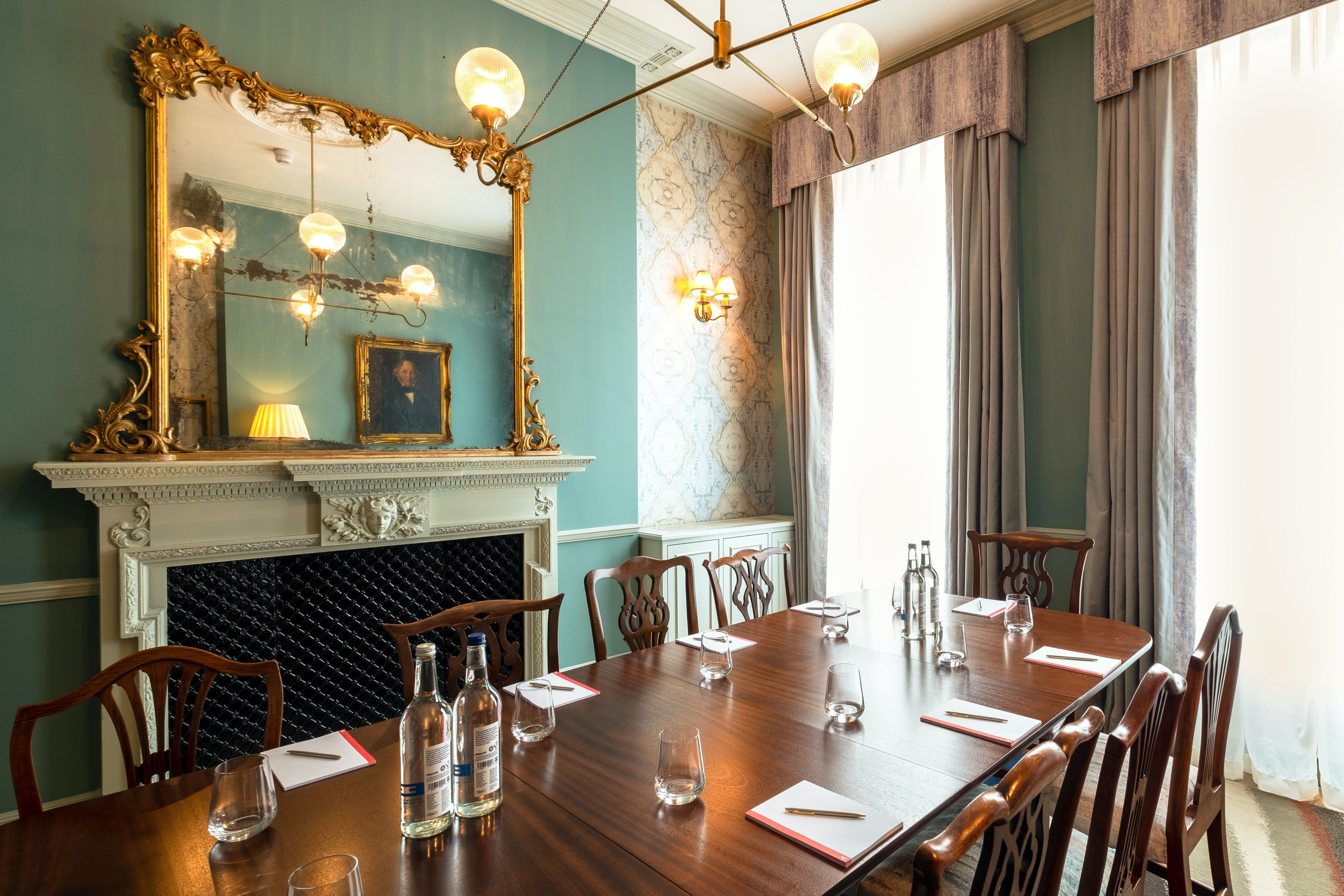 An intimate meeting room to get the business ideas flowing: Home Grown Club image 3