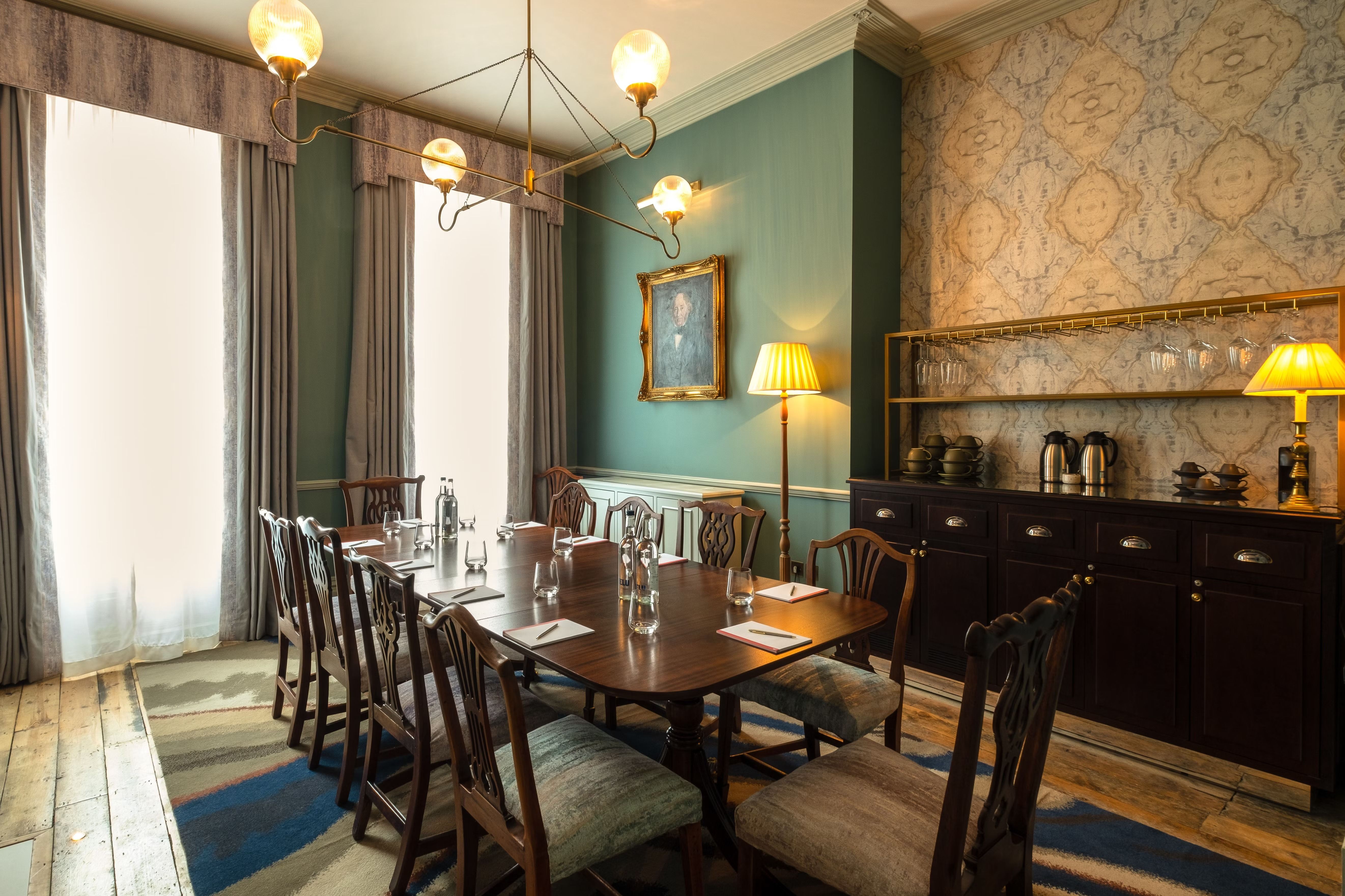 An intimate meeting room to get the business ideas flowing: Home Grown Club1