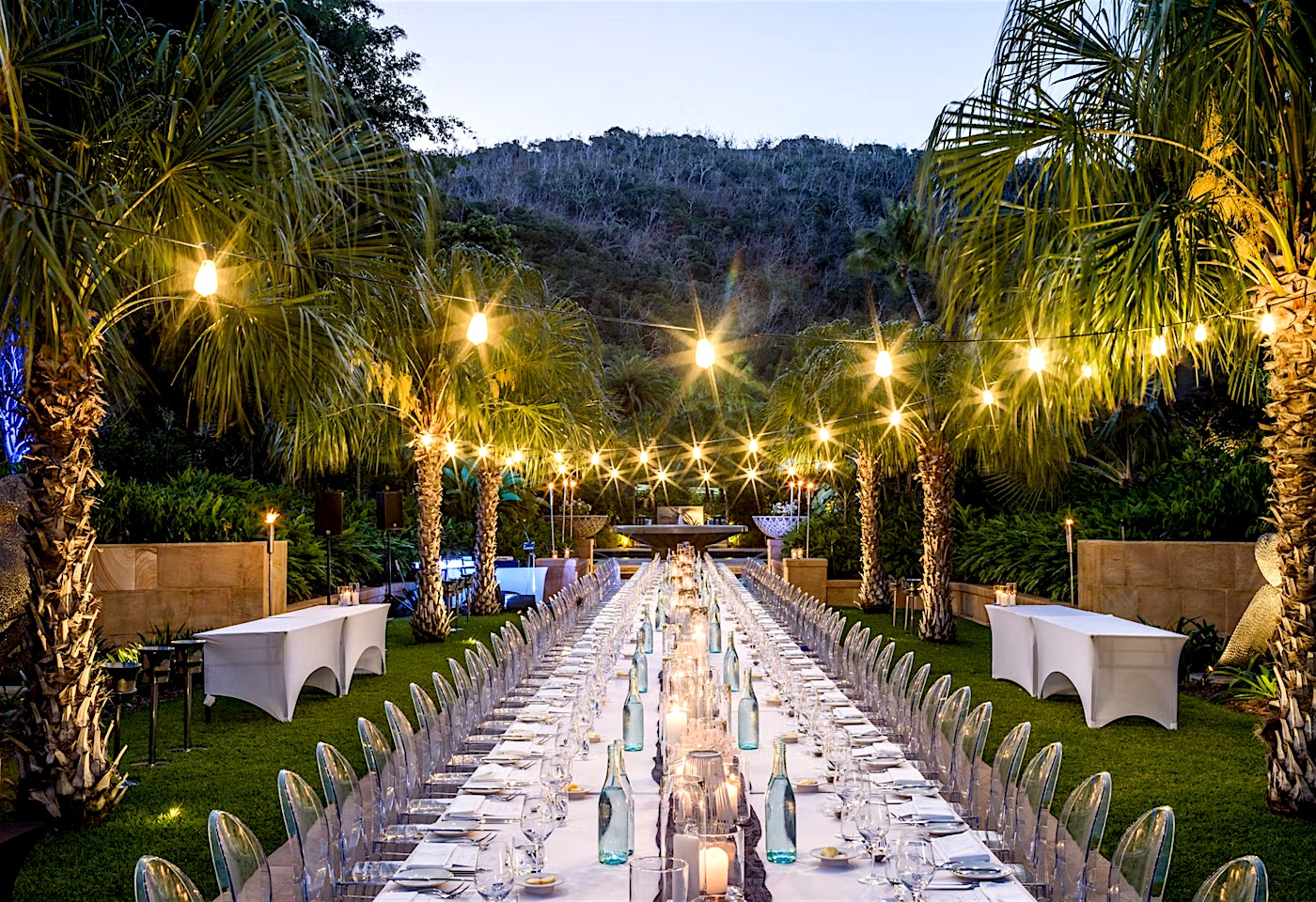 Intercontinental Haymen Island Resort | Outdoor seated dining