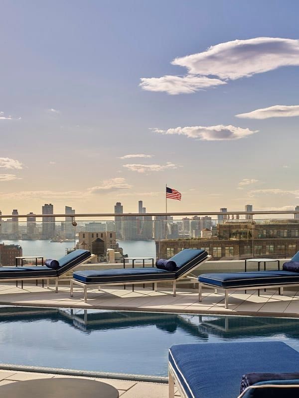 Dive into your night out at this SoHo outdoor bar: JIMMY image 2