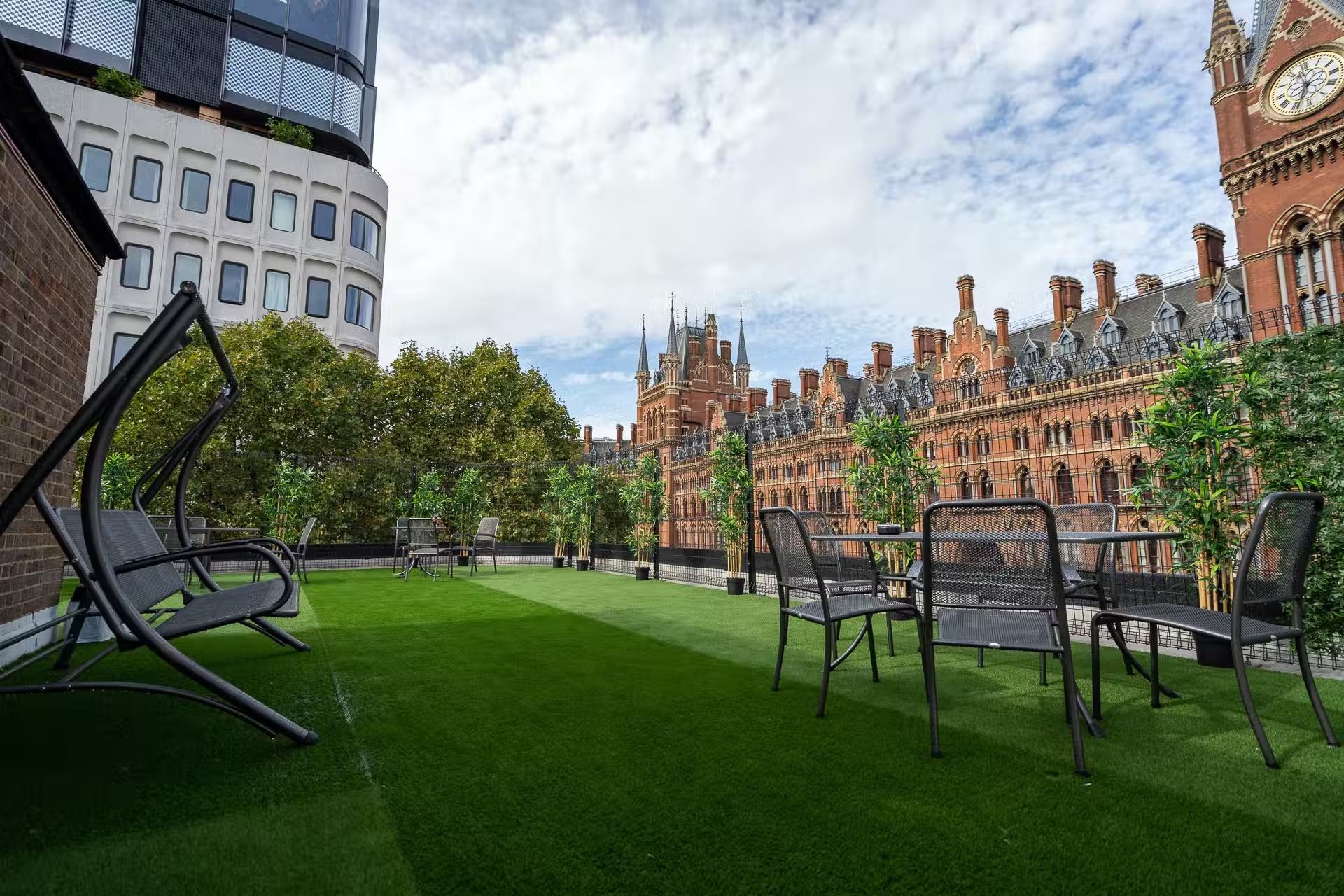 Take a break from your meeting on this open-air terrace
