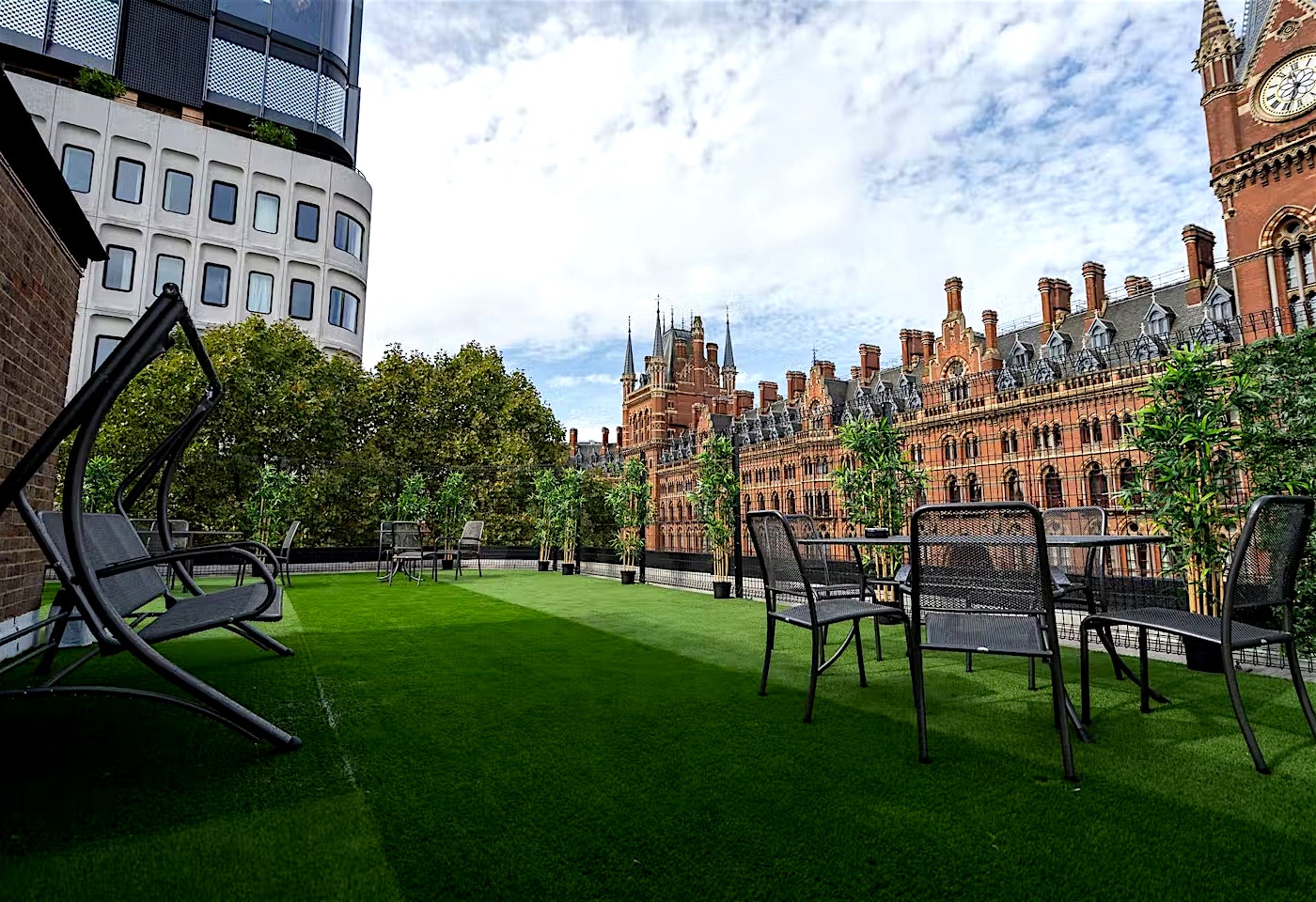 Take a break from your meeting on this open-air terrace