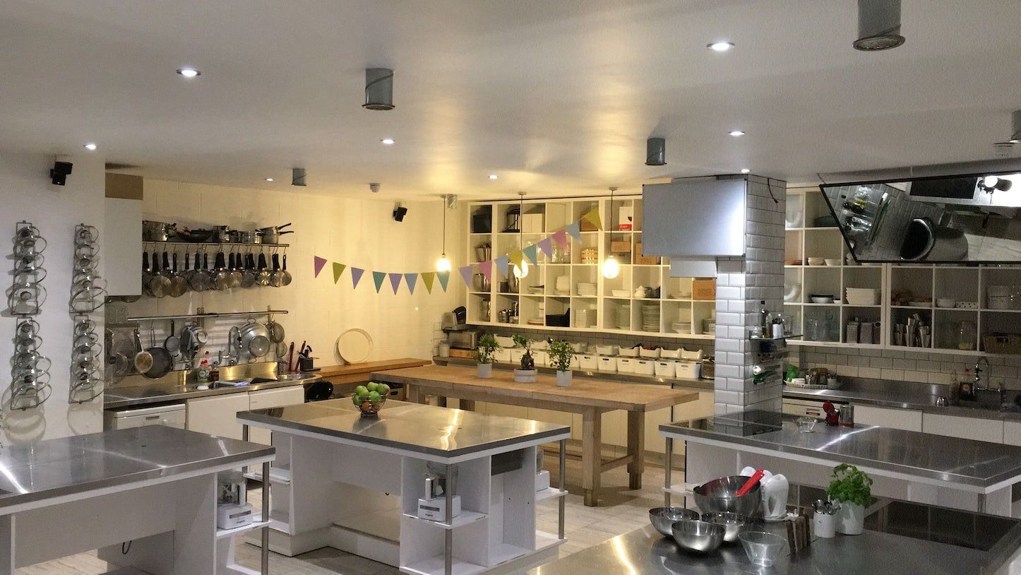 The Avenue Cookery Christmas Team Activity