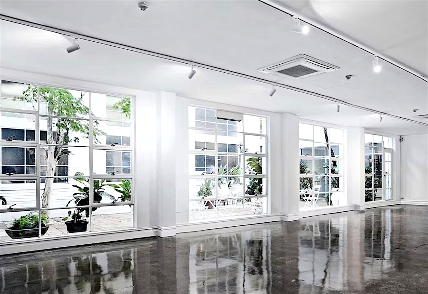 Studio 2 & 3, La Porte Space1