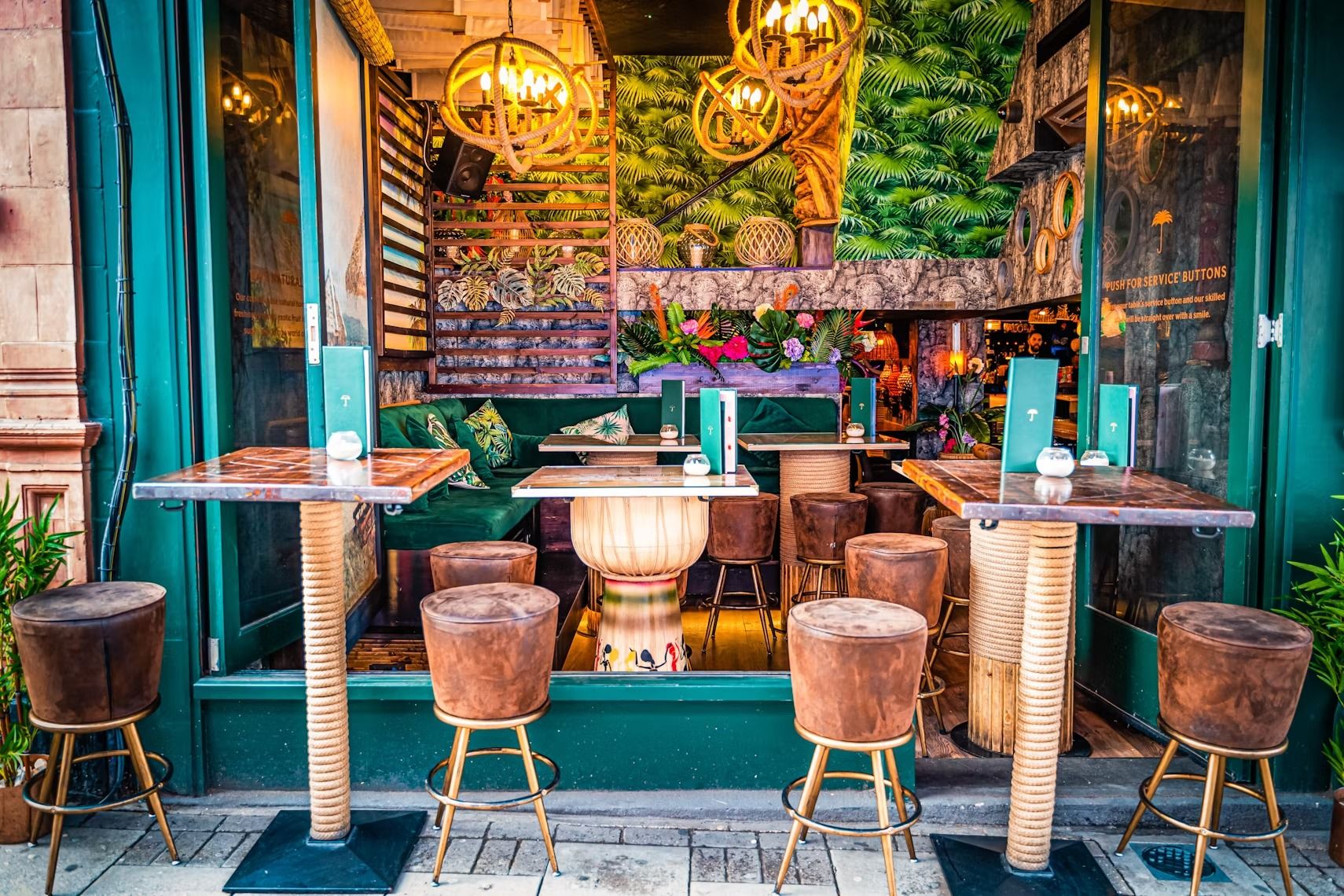 laki kane cocktail bar angel london outside