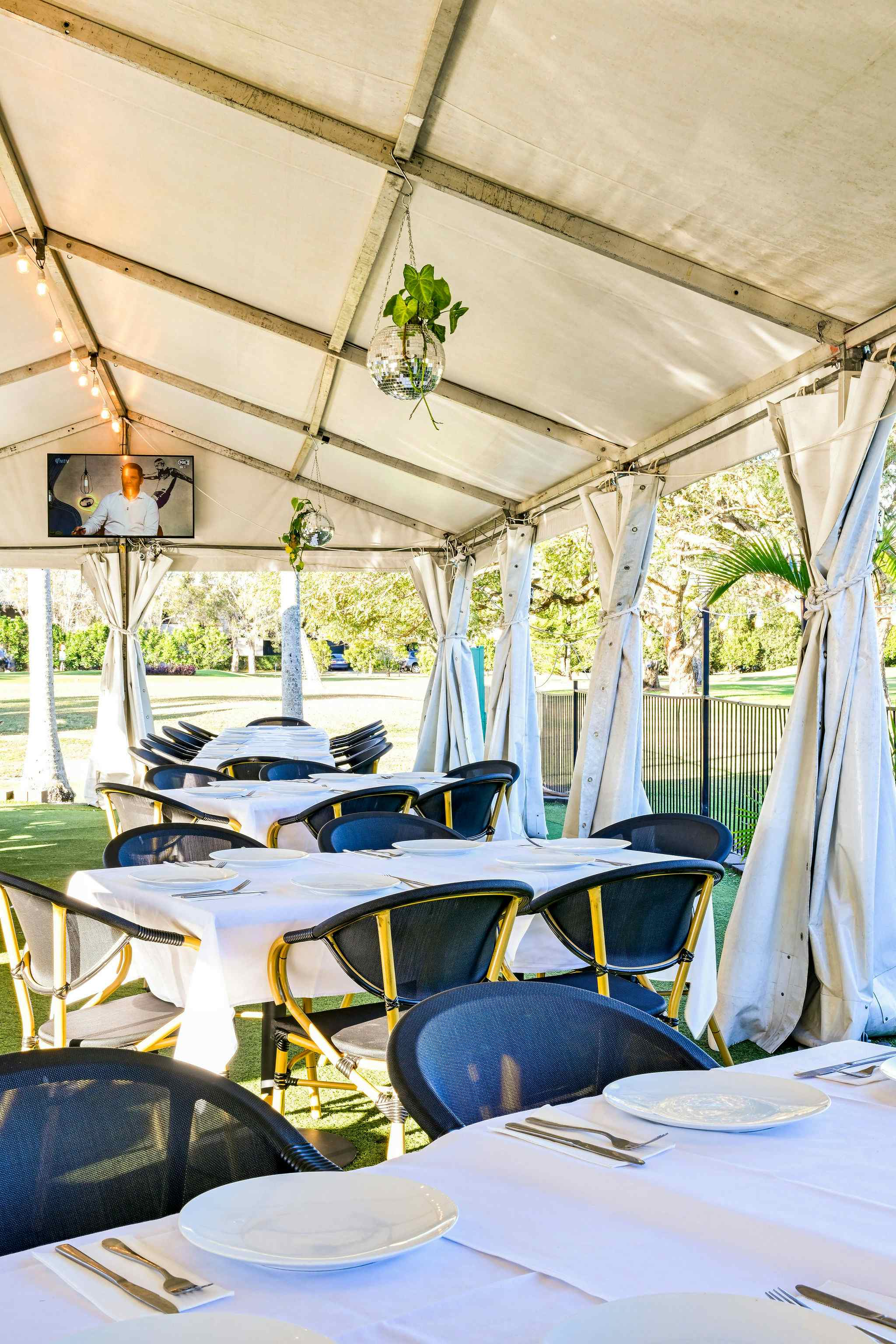 Large Marquee, Bulimba Golf Club image 3