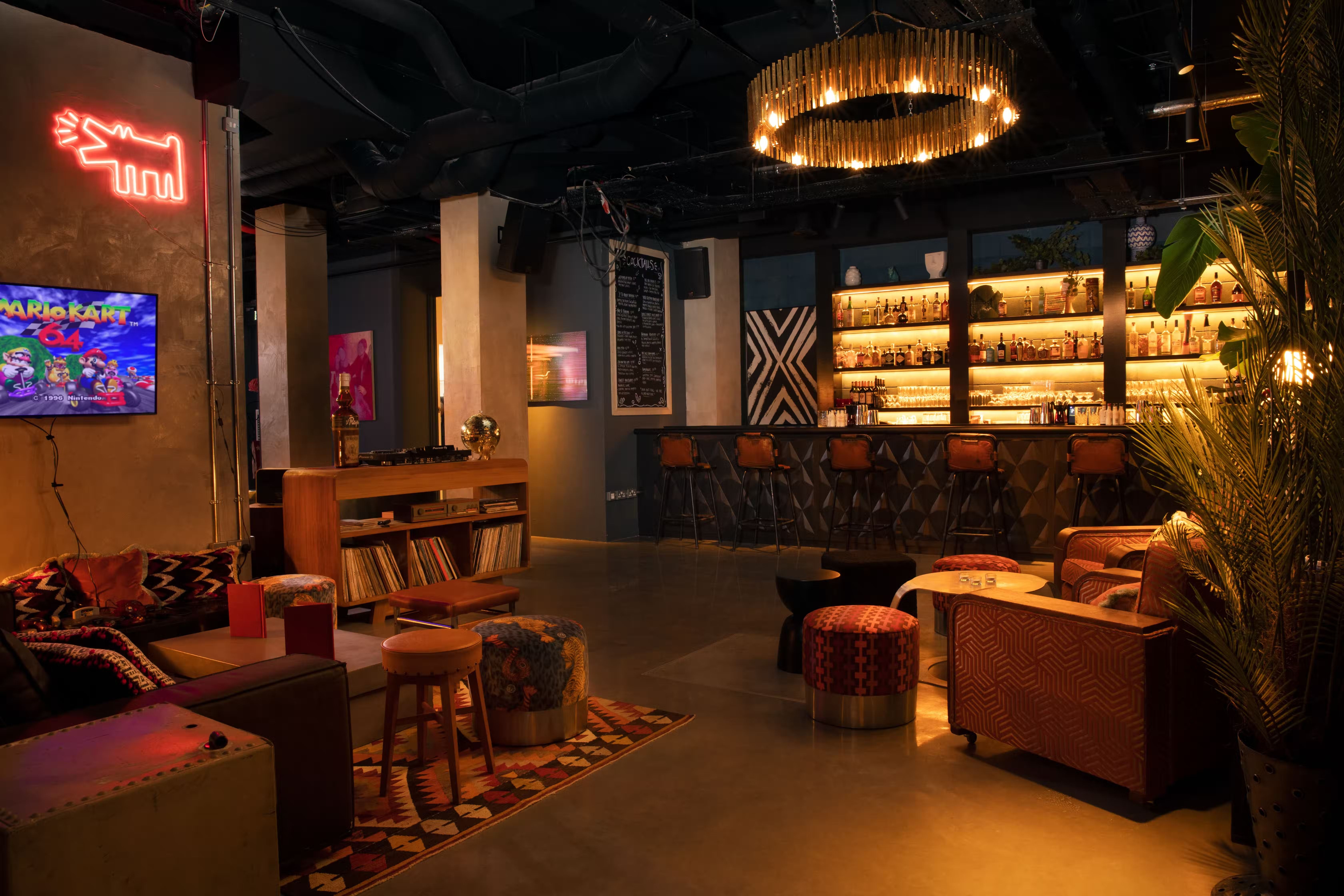 Little scarlett door west end bars