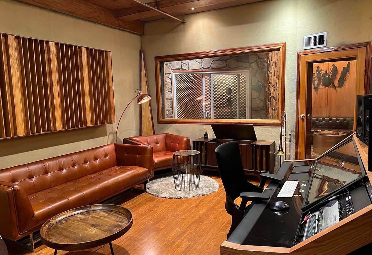 Recording studios in Manhattan for audiophiles: Lounge Studios 1