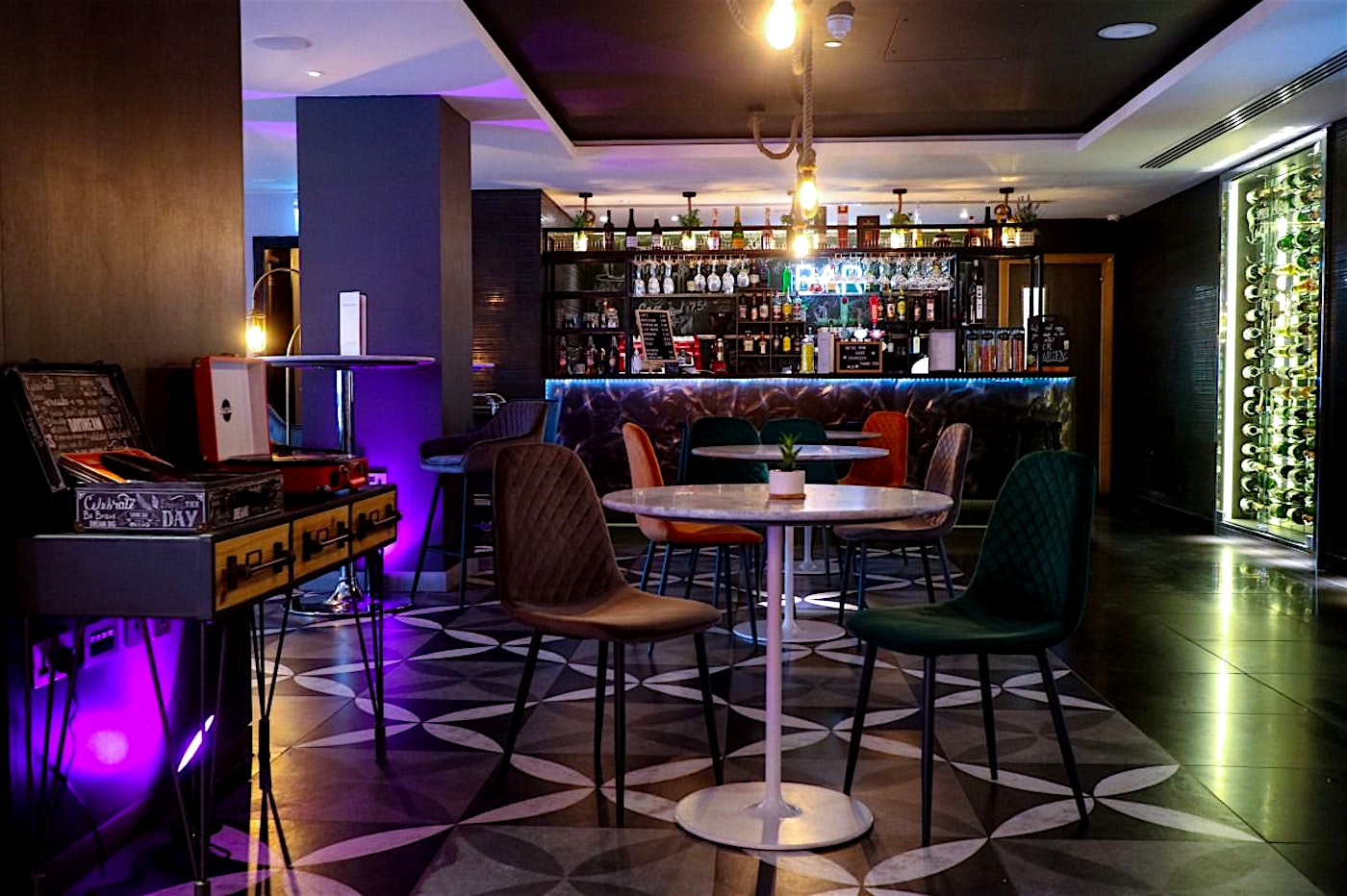 Lounge bar southwark bar