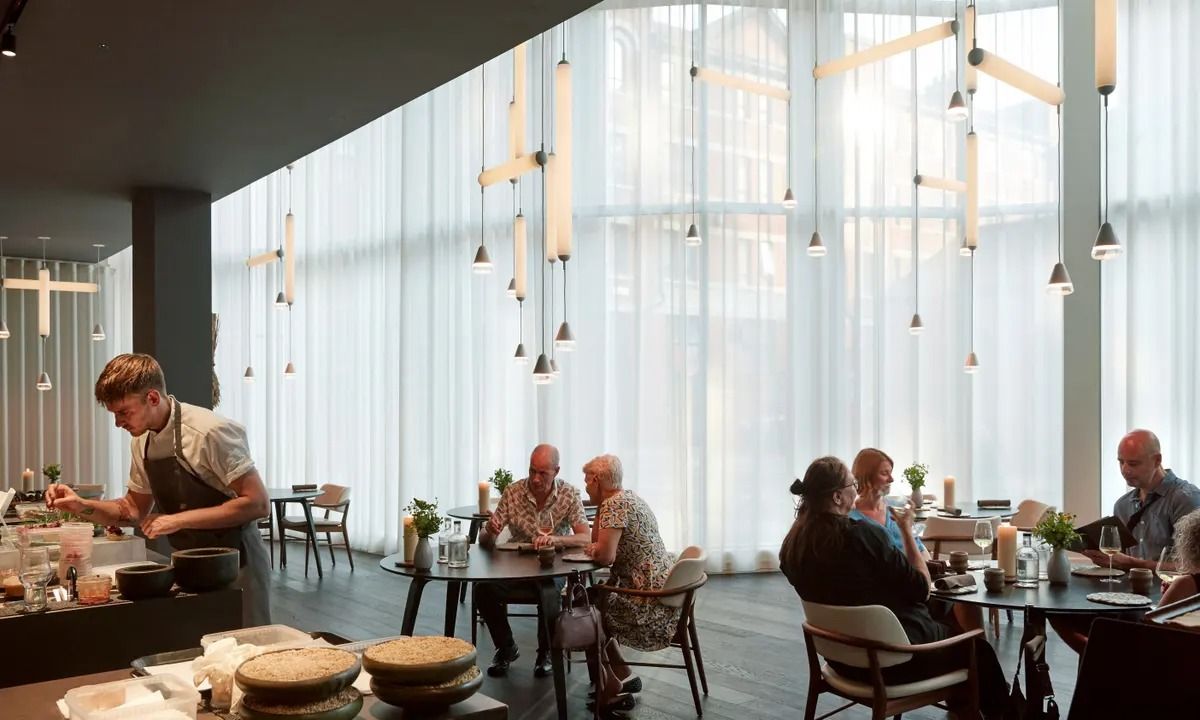 Mana restaurant manchester 2 .