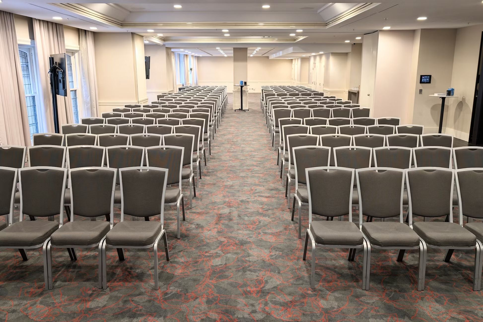 Thomas Keneally, Sydney Harbour Marriott Hotel  image 3