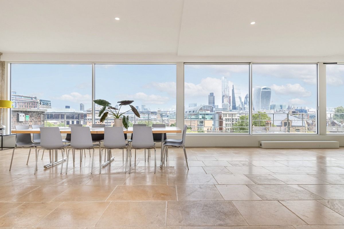 For a great meeting at a great height: Mernier Penthouse 1