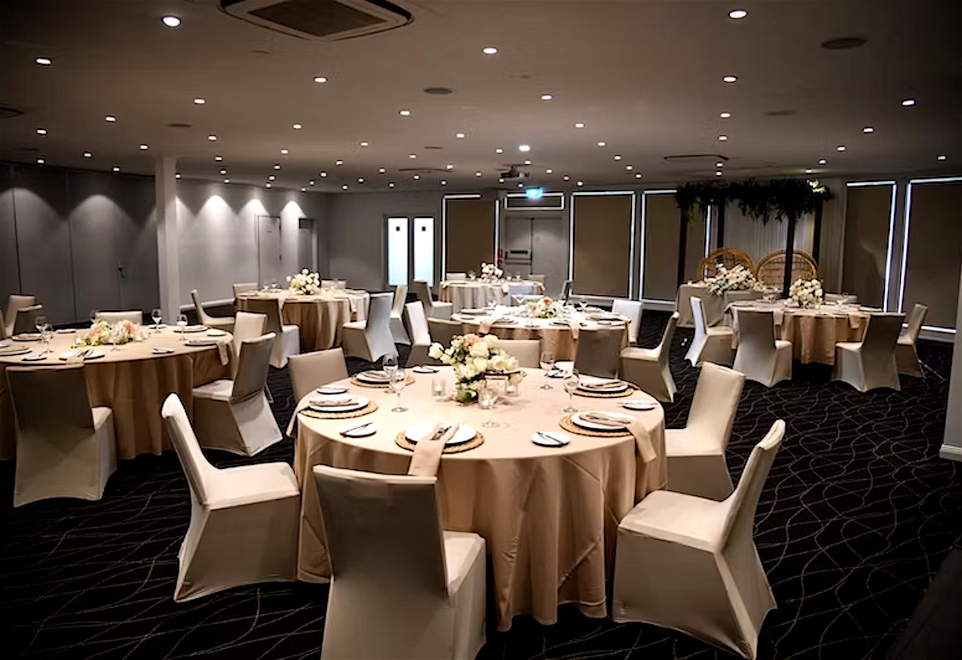 Mercure Canberra | Carlton Room | Venue Hire Canberra | 1