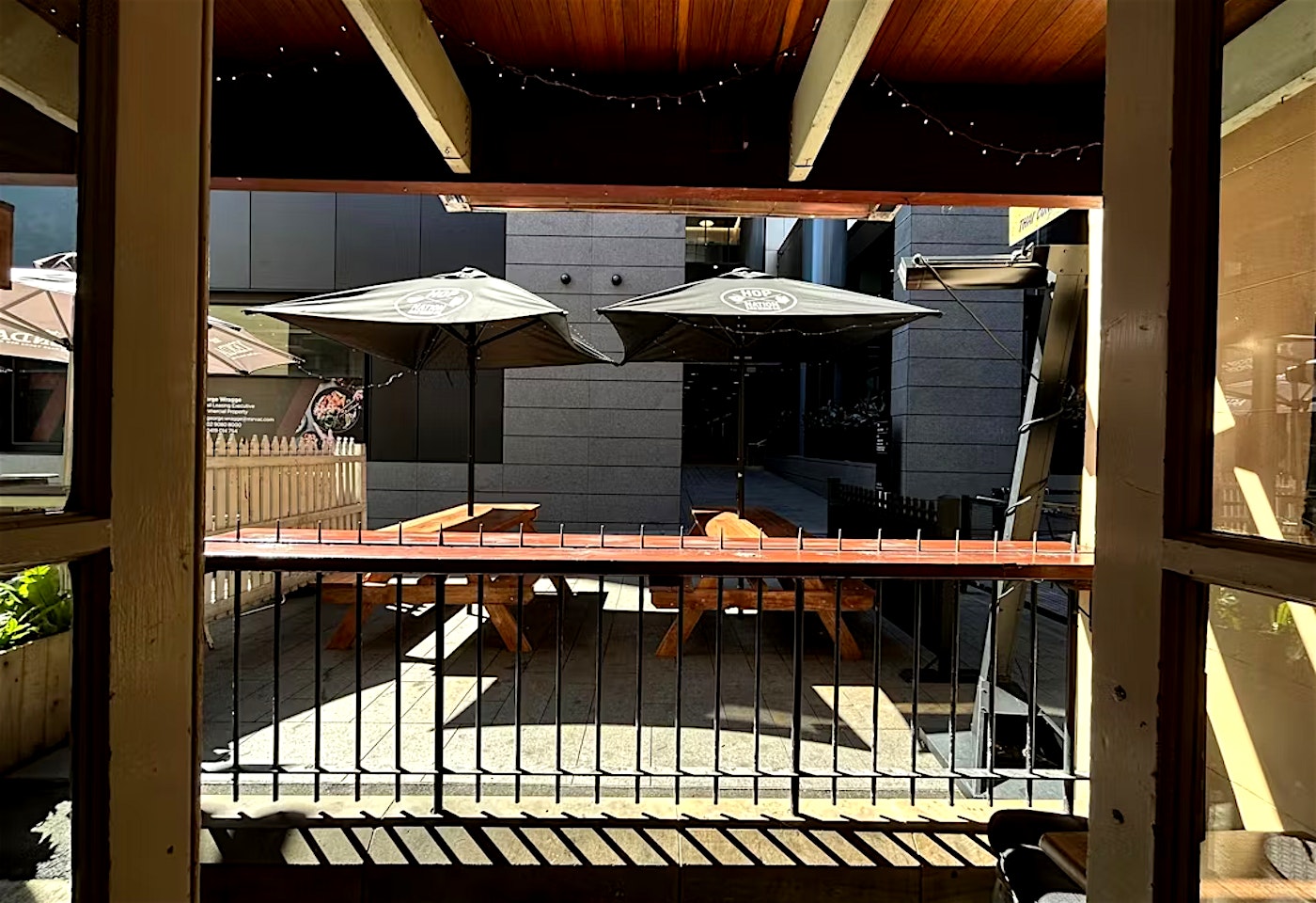 Pappy’s Bar, Cellar and Laneway image 3