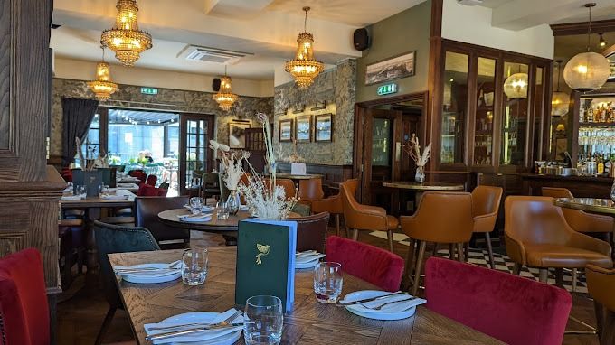 A colourful outdoor bar in Victoria: Phoenix1