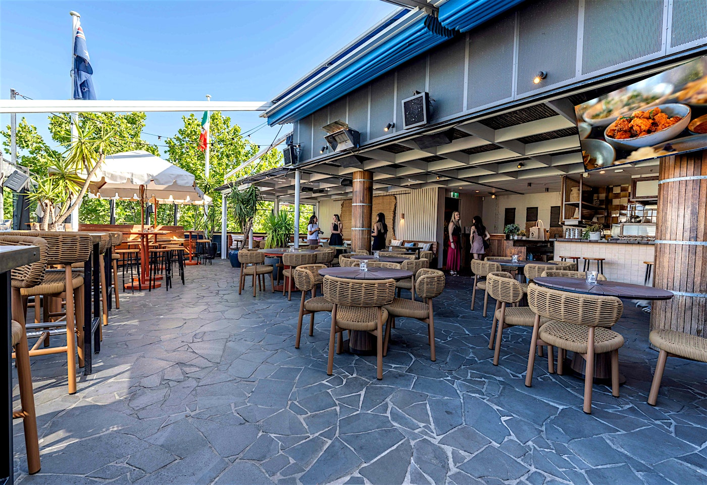 Sweethearts Terraza, Potts Point Hotel image 3