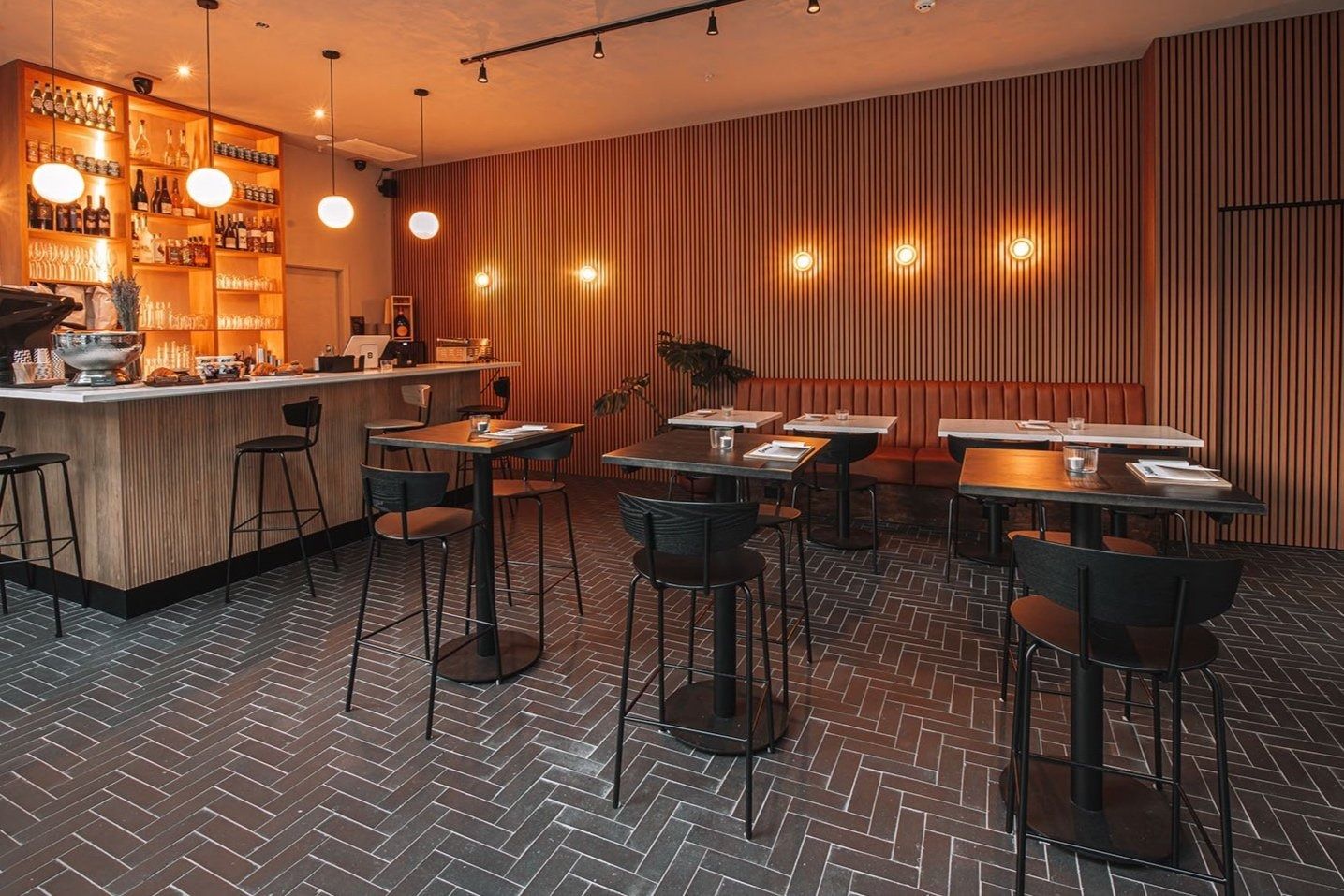 A Manchester bar with delicate wines: Provence1