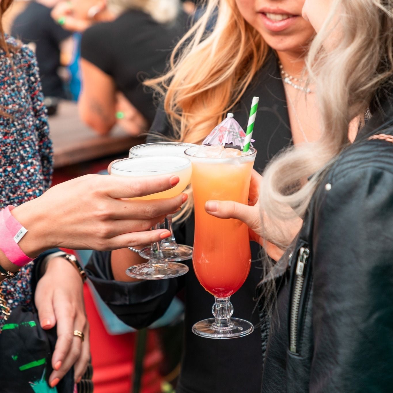 Queen of Hoxton East London roofotp bar 3