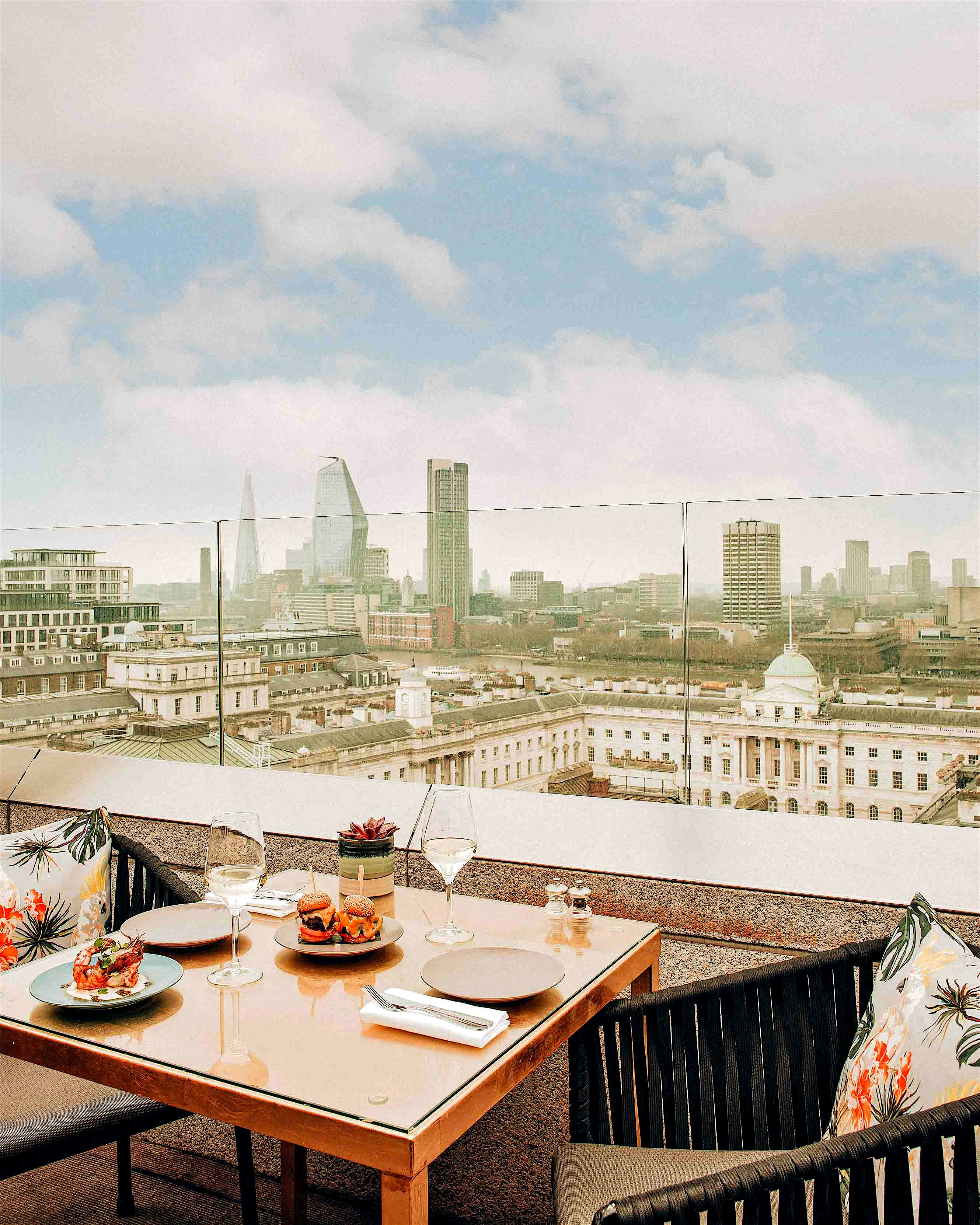 7 Amazing Rooftop Bars in Covent Garden | Hire Now