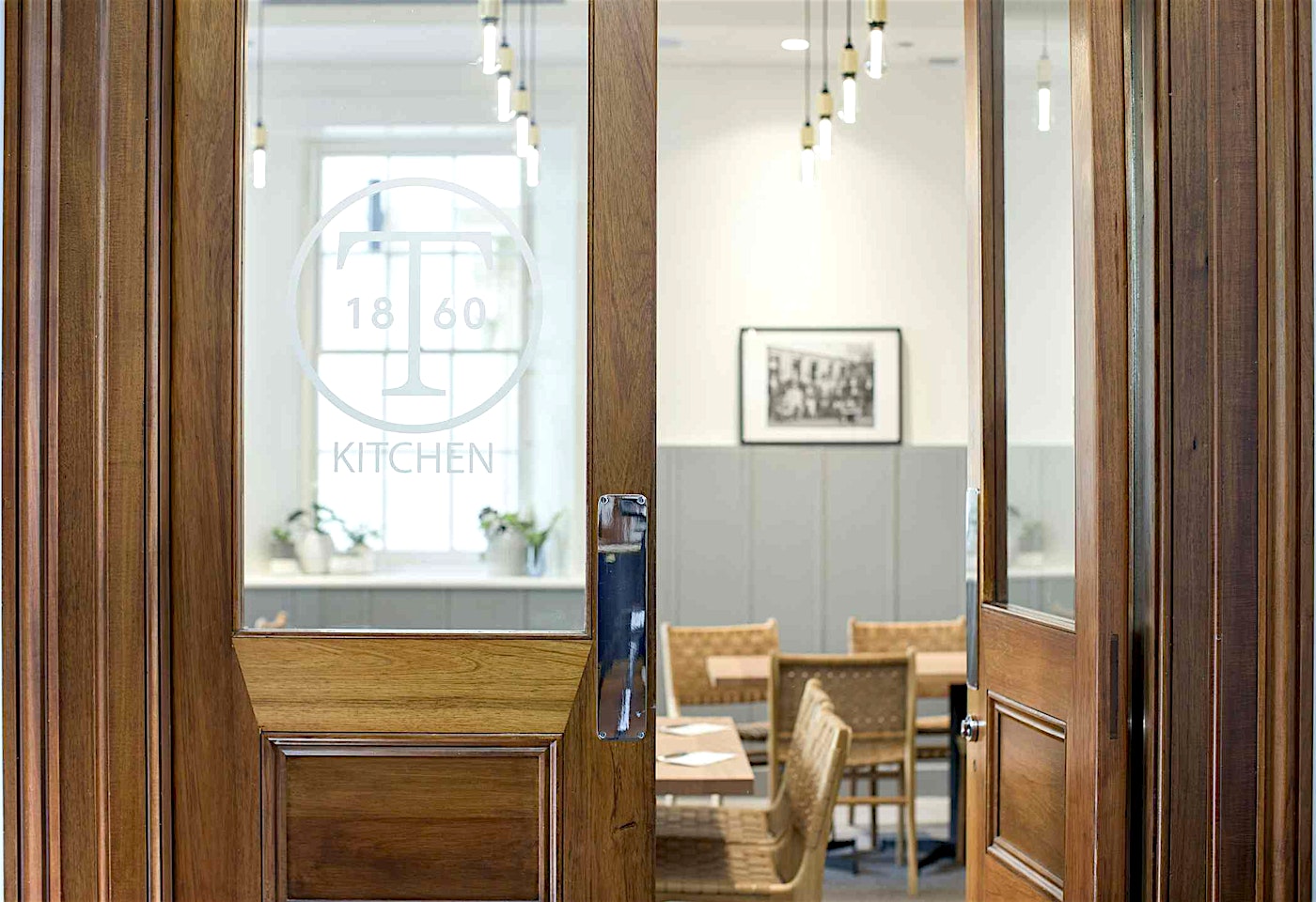 Restaurant, Treasury 1860 image 2