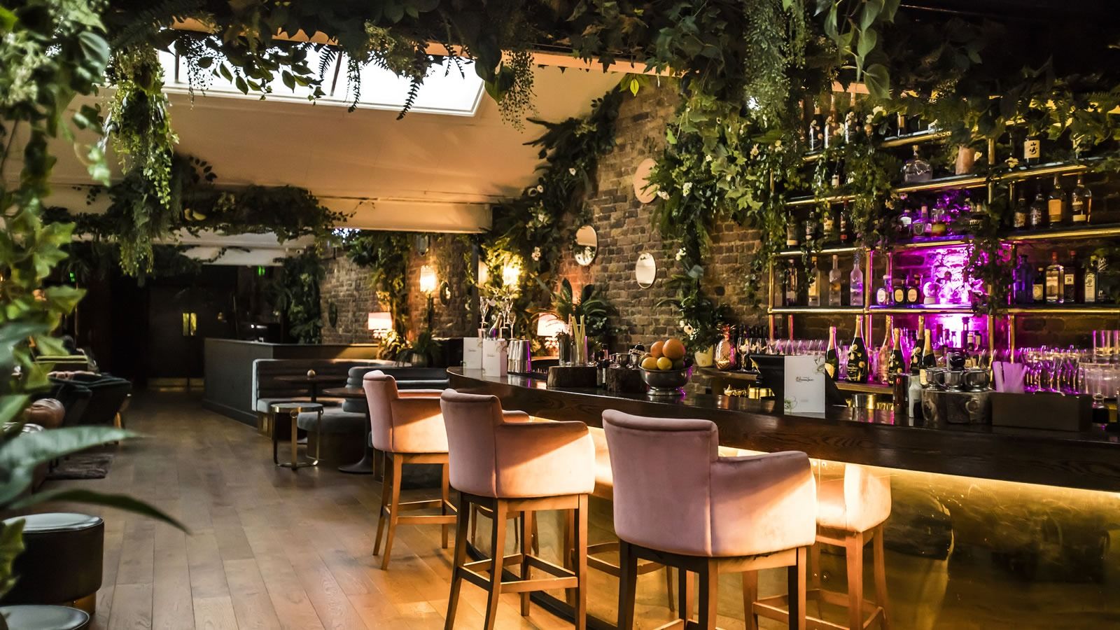 A Knightsbridge bar to enjoy bottomless brunch at: Restaurant Ours1